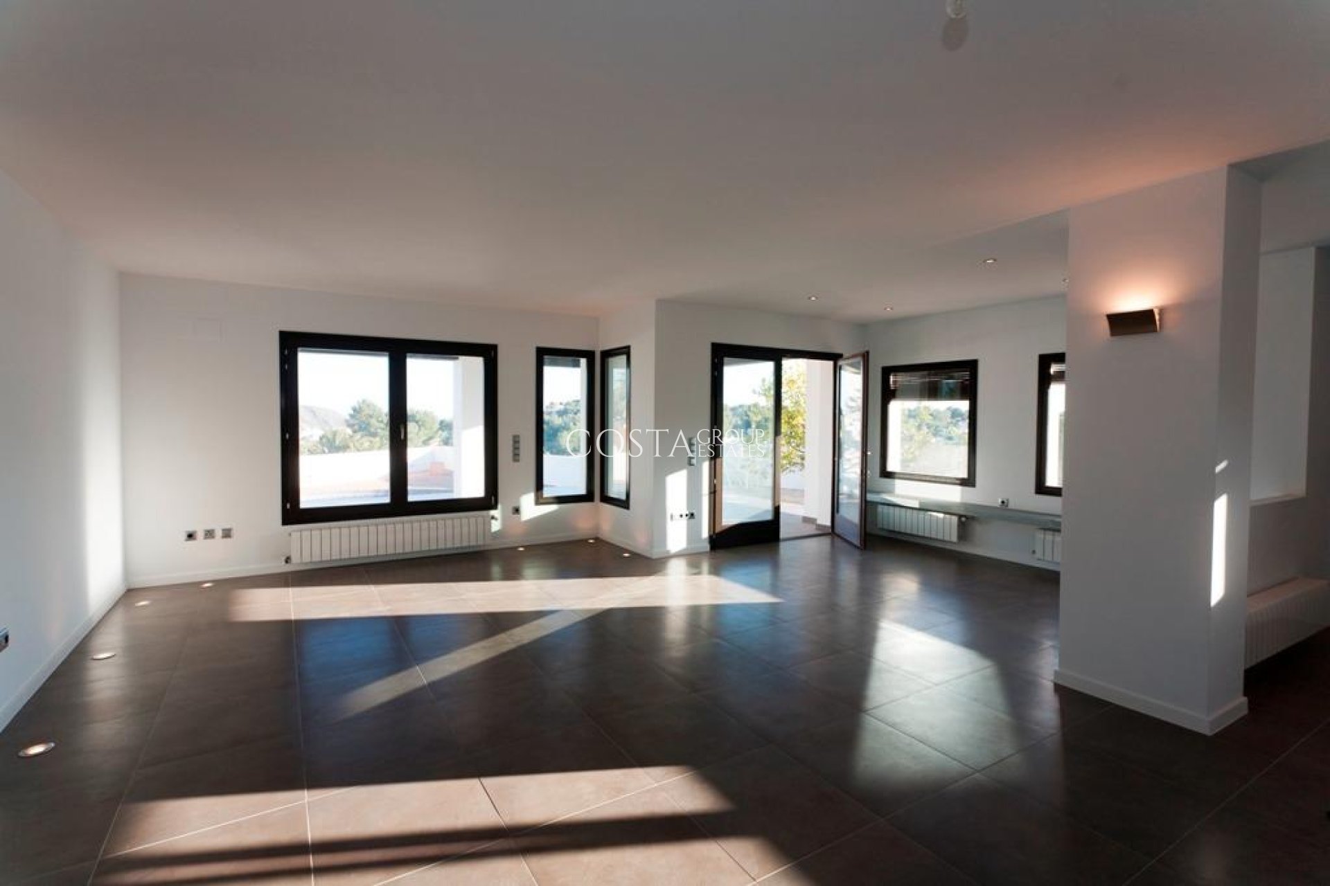 Neue Gebäude - Villa -
Moraira_Teulada - Moraira