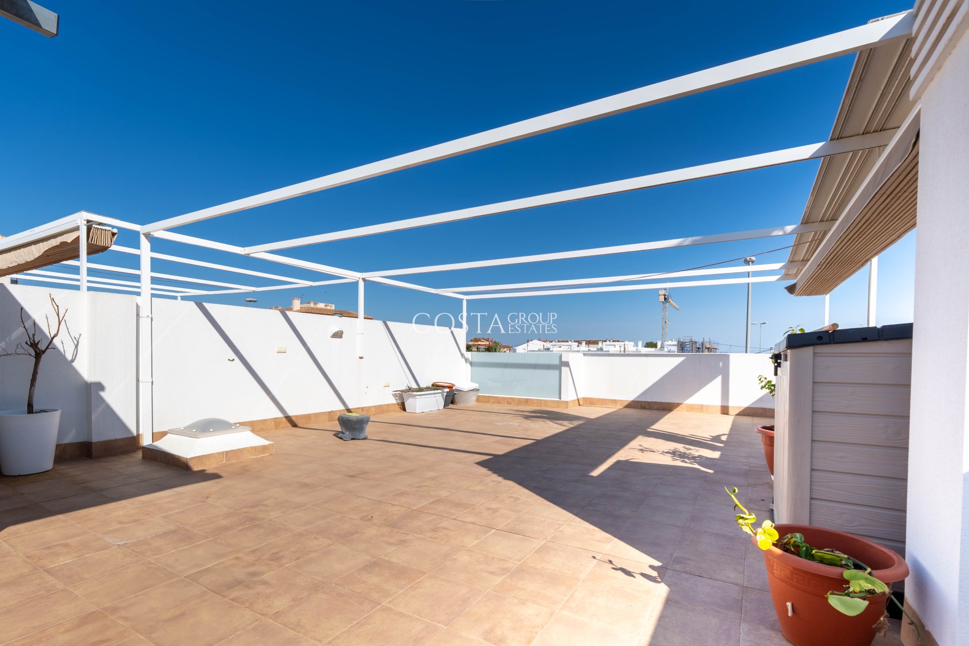 Neue Gebäude - Villa -
Murcia