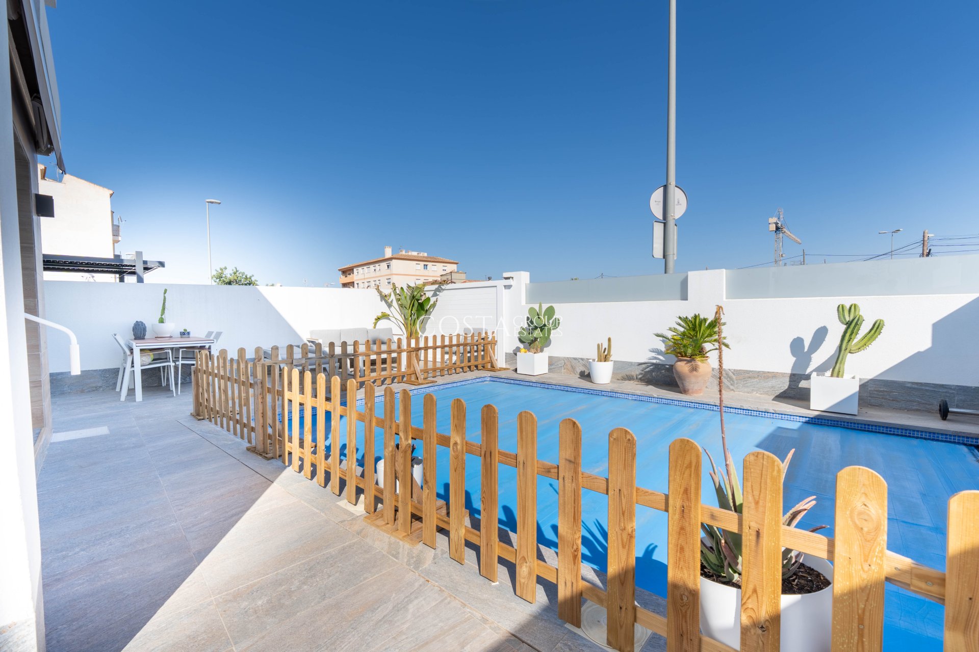 Neue Gebäude - Villa -
Murcia