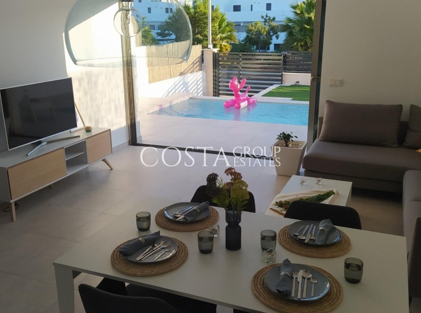 Neue Gebäude - Villa -
Orihuela Costa - PAU 8