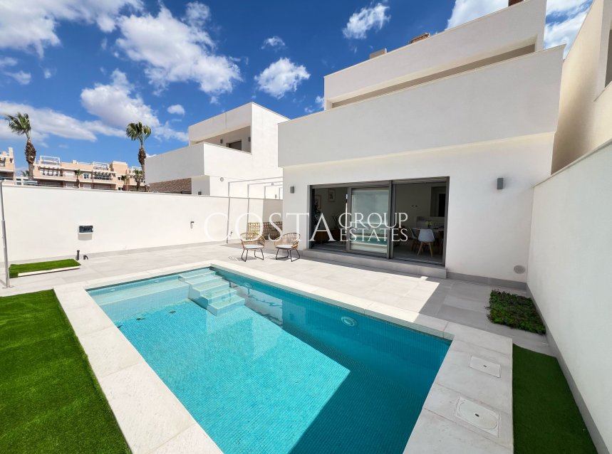 Neue Gebäude - Villa -
Orihuela Costa