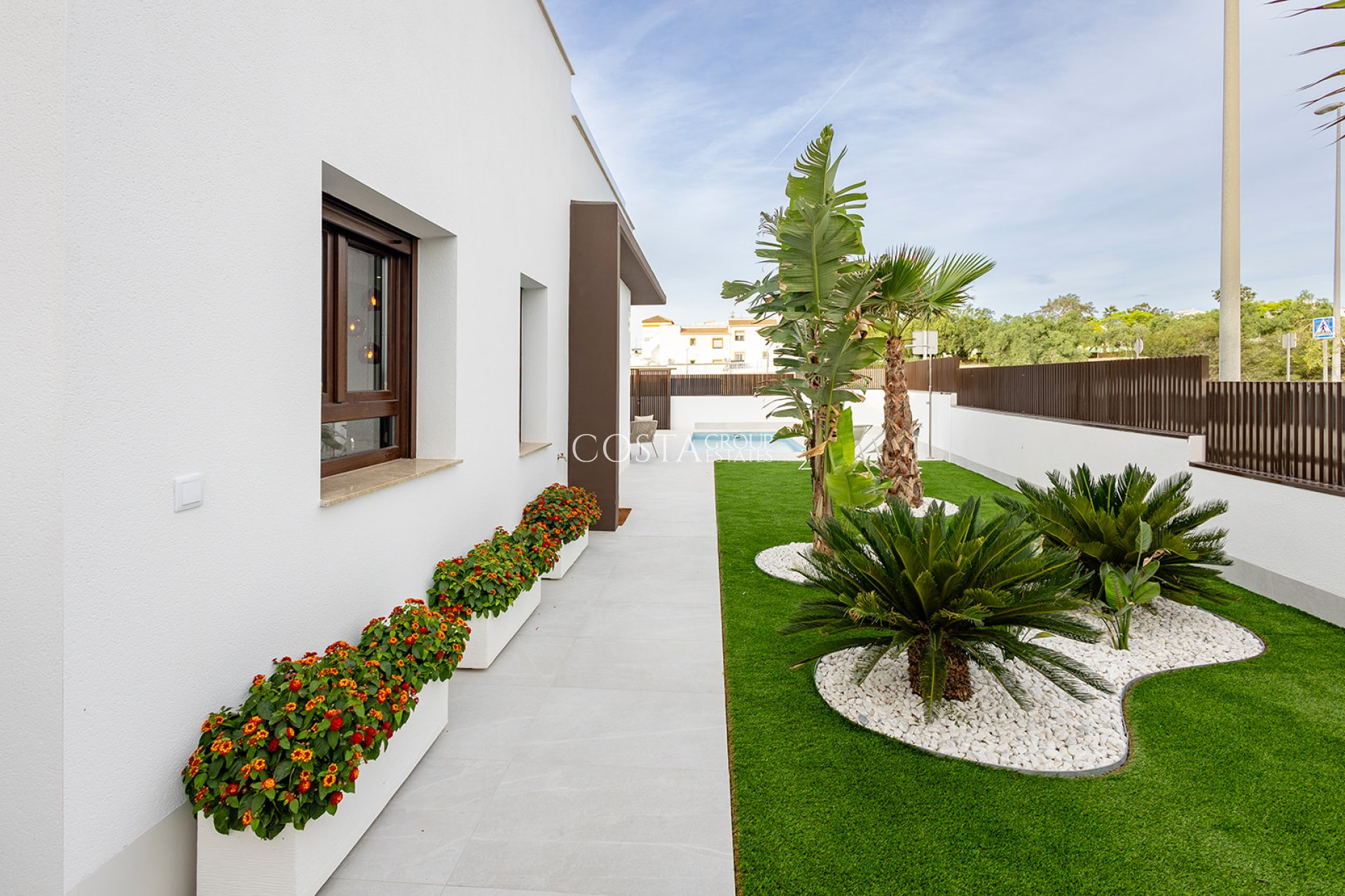 Neue Gebäude - Villa -
Orihuela Costa