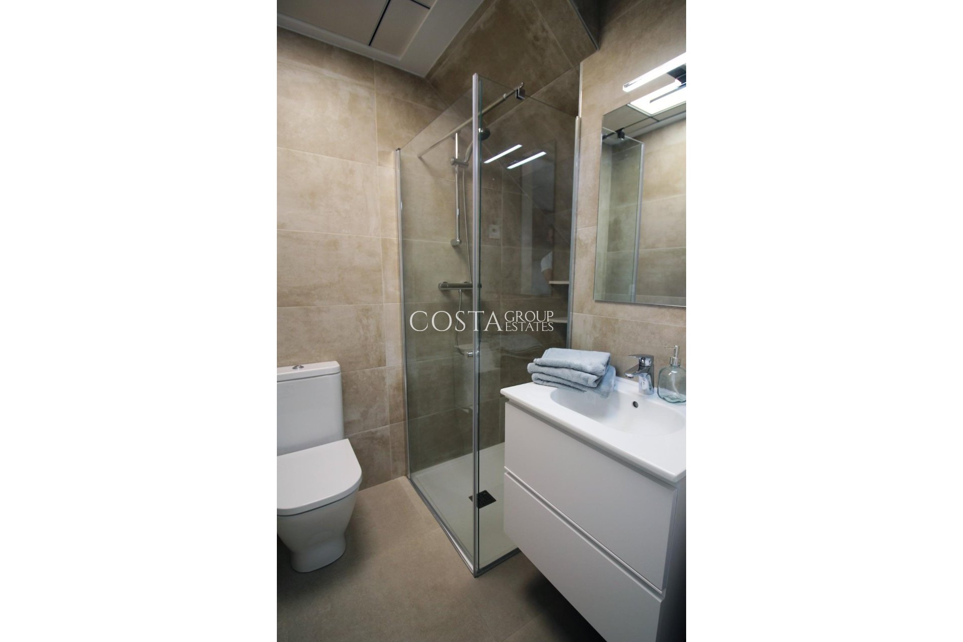 Neue Gebäude - Villa -
Pilar de la Horadada - parque Andromeda