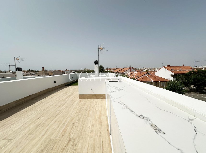 Neue Gebäude - Villa -
Pilar de la Horadada - Torre De La Horadada