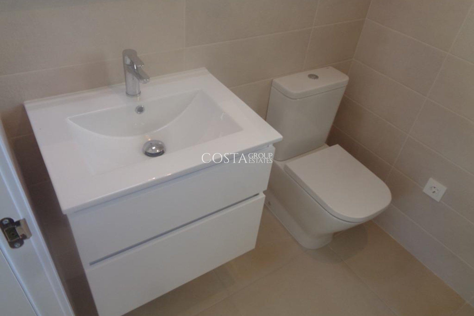 Neue Gebäude - Villa -
Pinoso