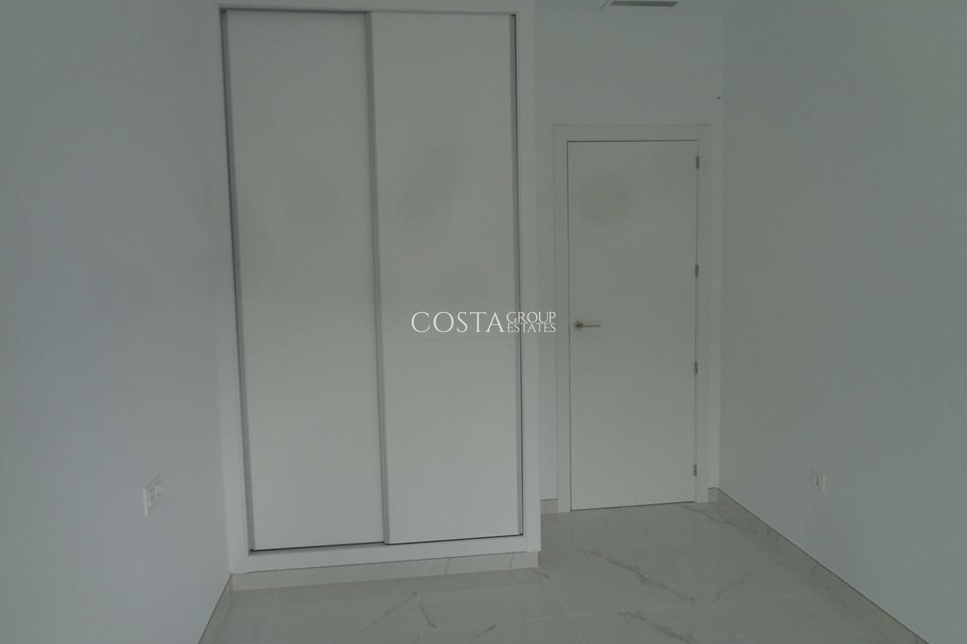 Neue Gebäude - Villa -
Pinoso