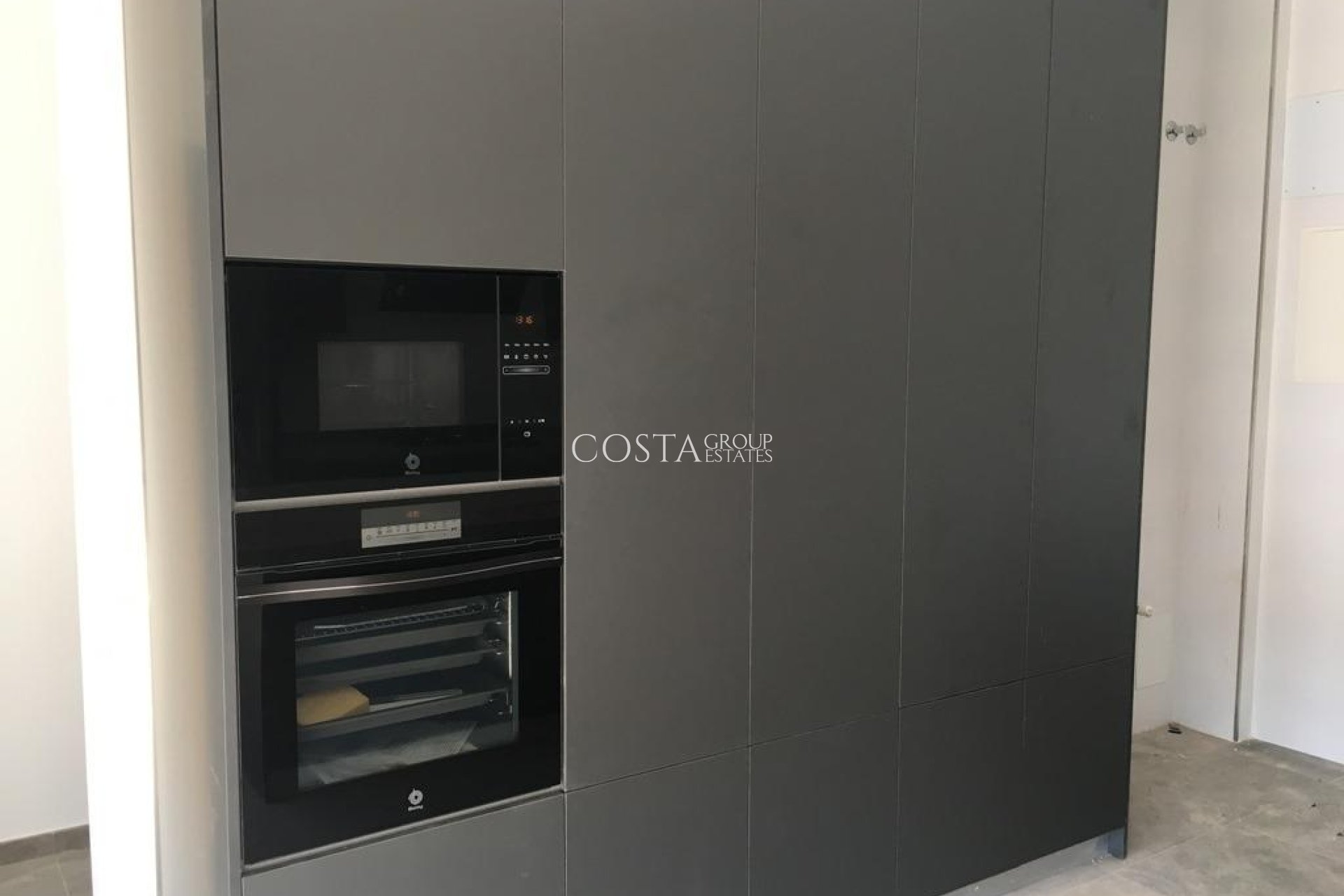 Neue Gebäude - Villa -
Pinoso