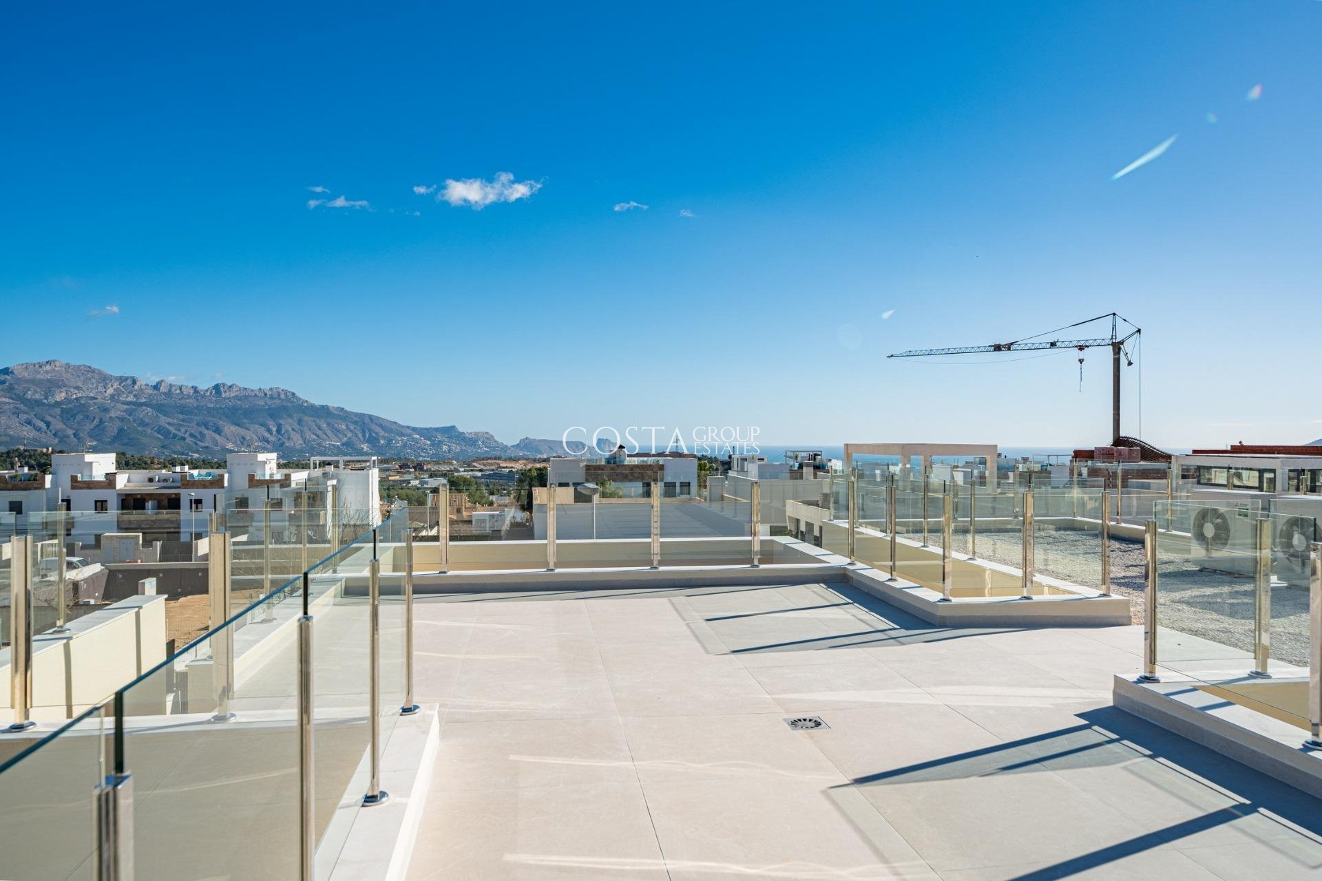 Neue Gebäude - Villa -
Polop - La Alberca