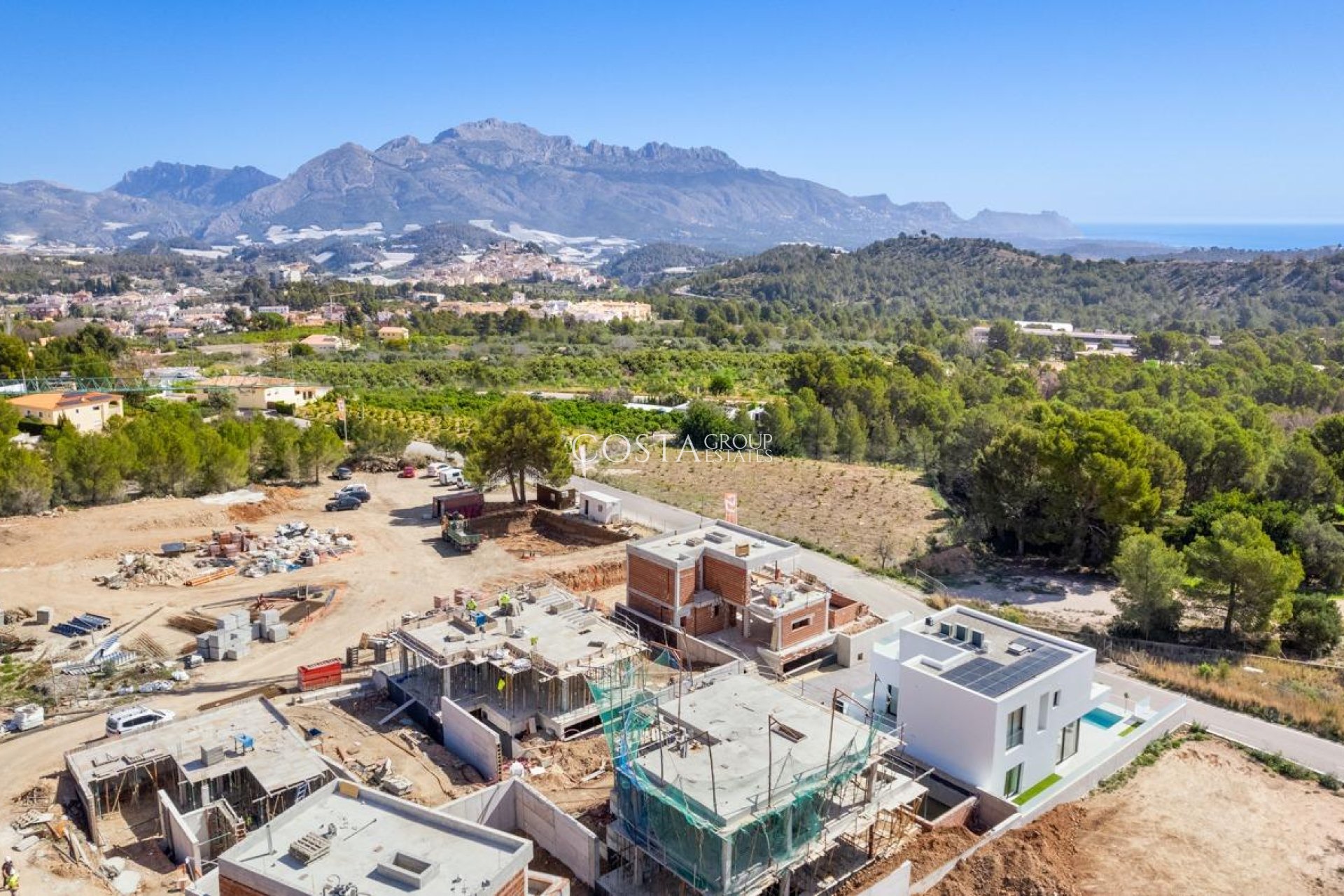 Neue Gebäude - Villa -
Polop