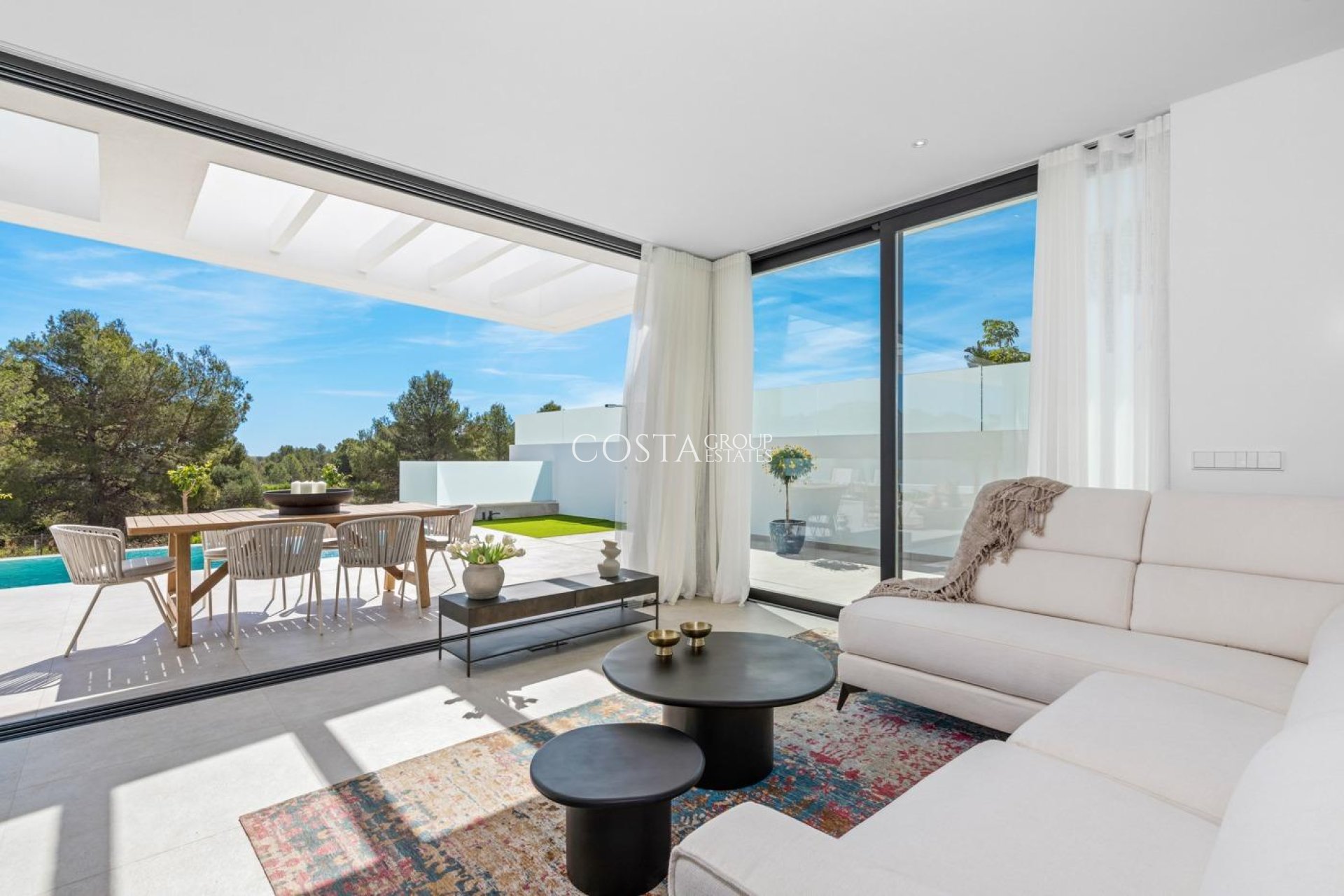 Neue Gebäude - Villa -
Polop