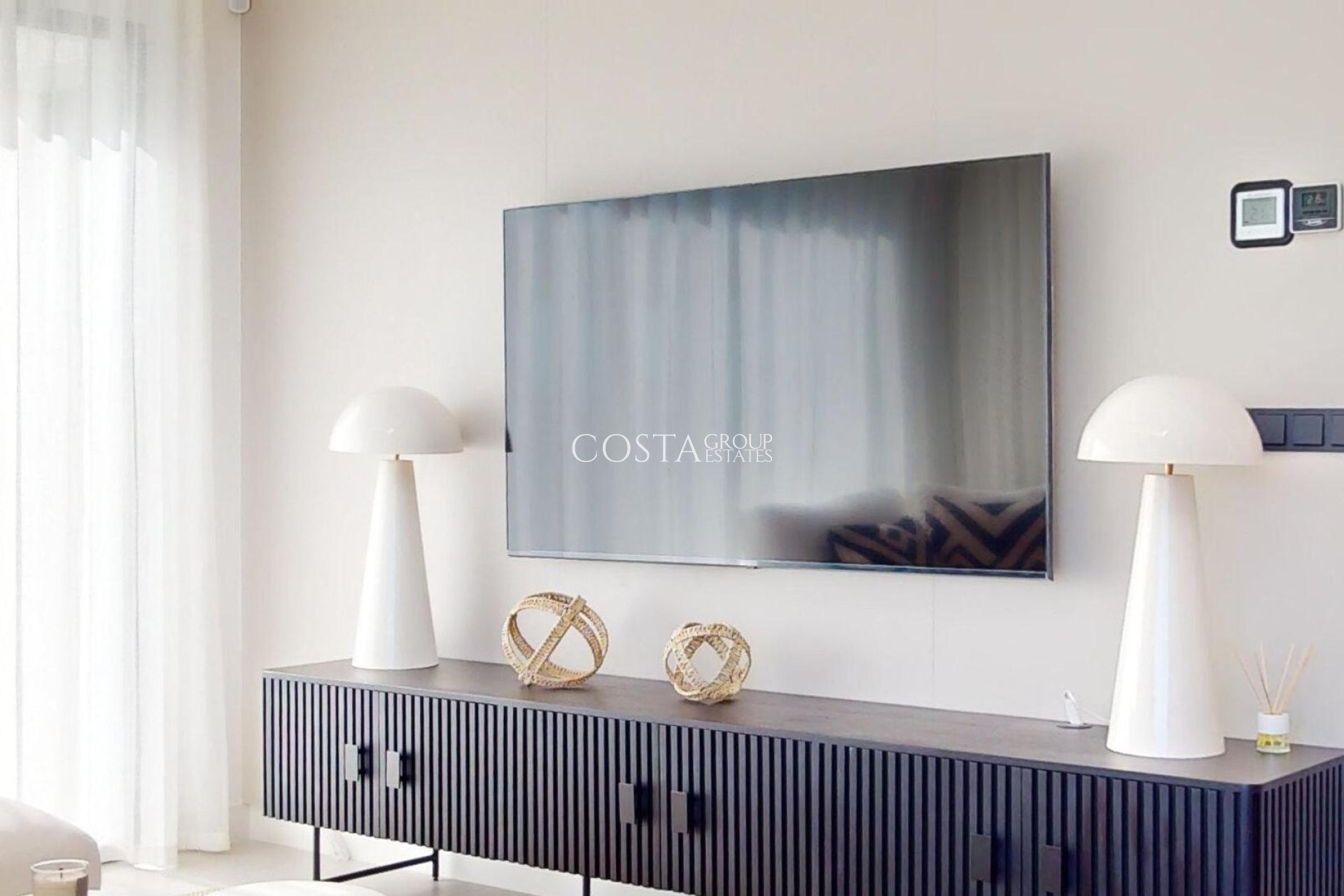 Neue Gebäude - Villa -
Polop