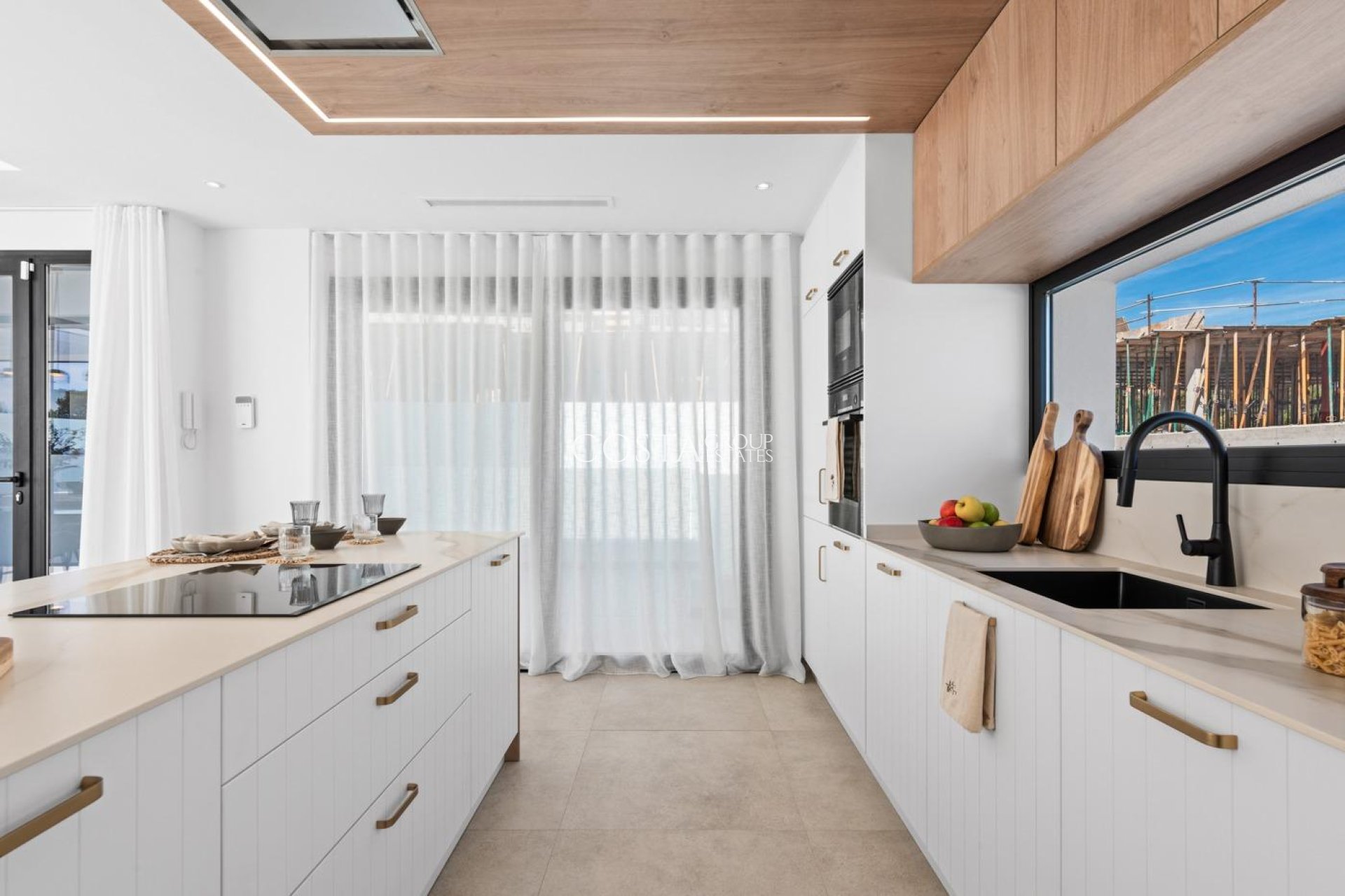 Neue Gebäude - Villa -
Polop