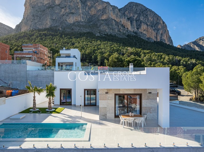 Neue Gebäude - Villa -
Polop