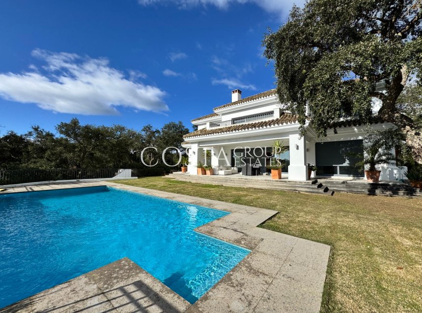 Neue Gebäude - Villa -
San Roque