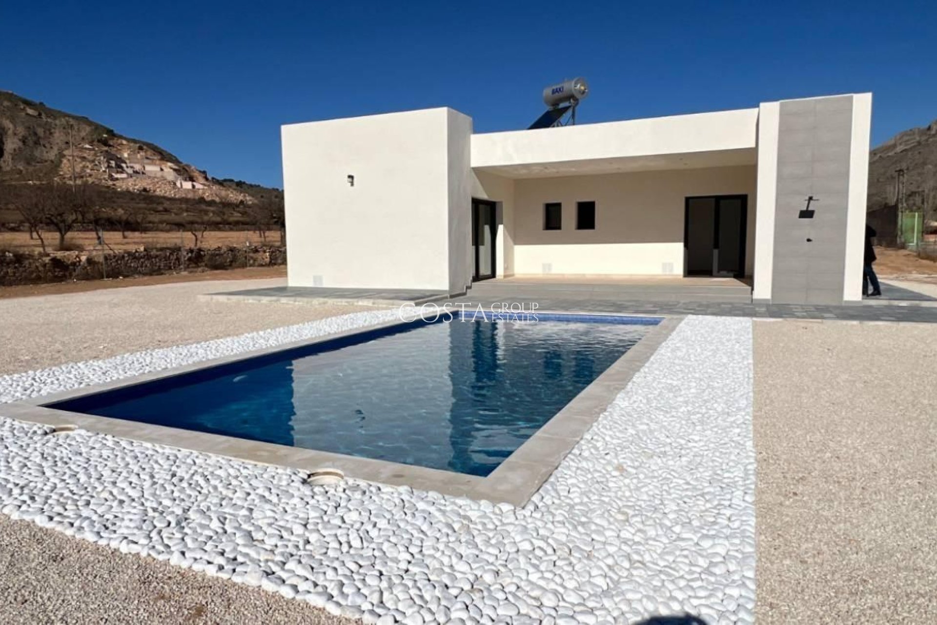 Neue Gebäude - Villa -
Torre del Rico