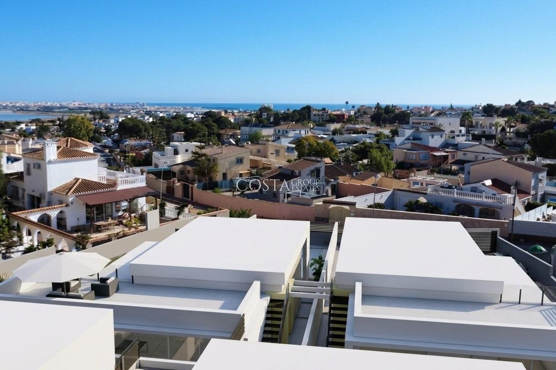 Neue Gebäude - Villa -
Torrevieja - Los Balcones