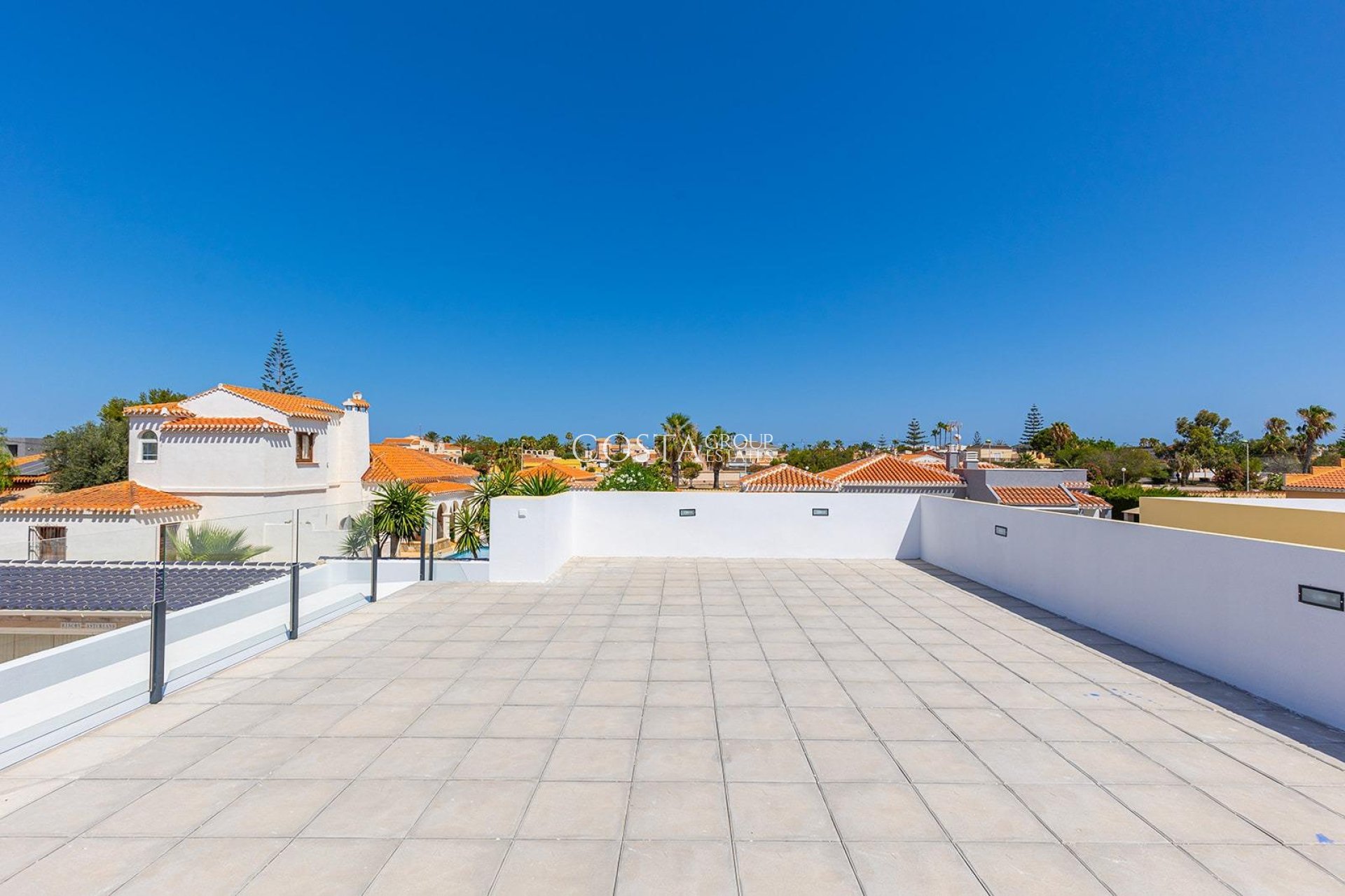 Neue Gebäude - Villa -
Torrevieja - Los Balcones