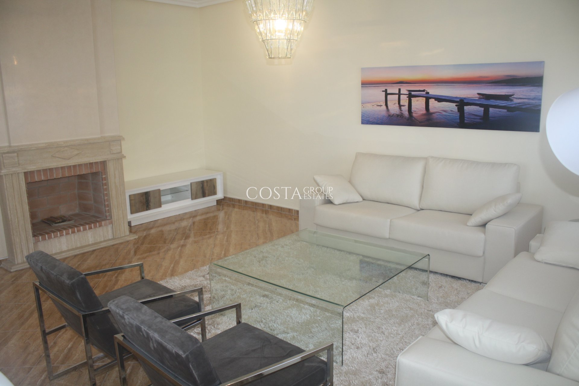 Neue Gebäude - Villa -
Torrevieja