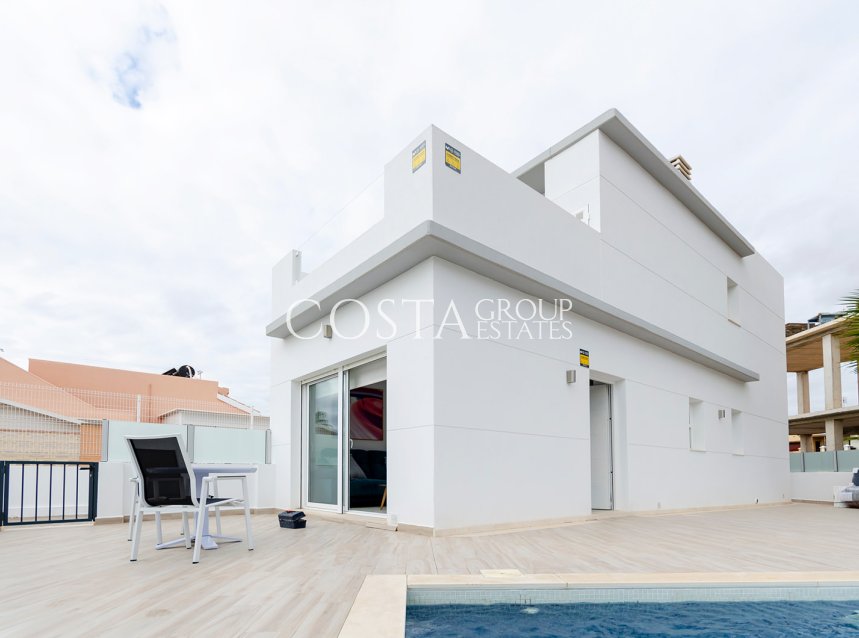 Neue Gebäude - Villa -
Torrevieja