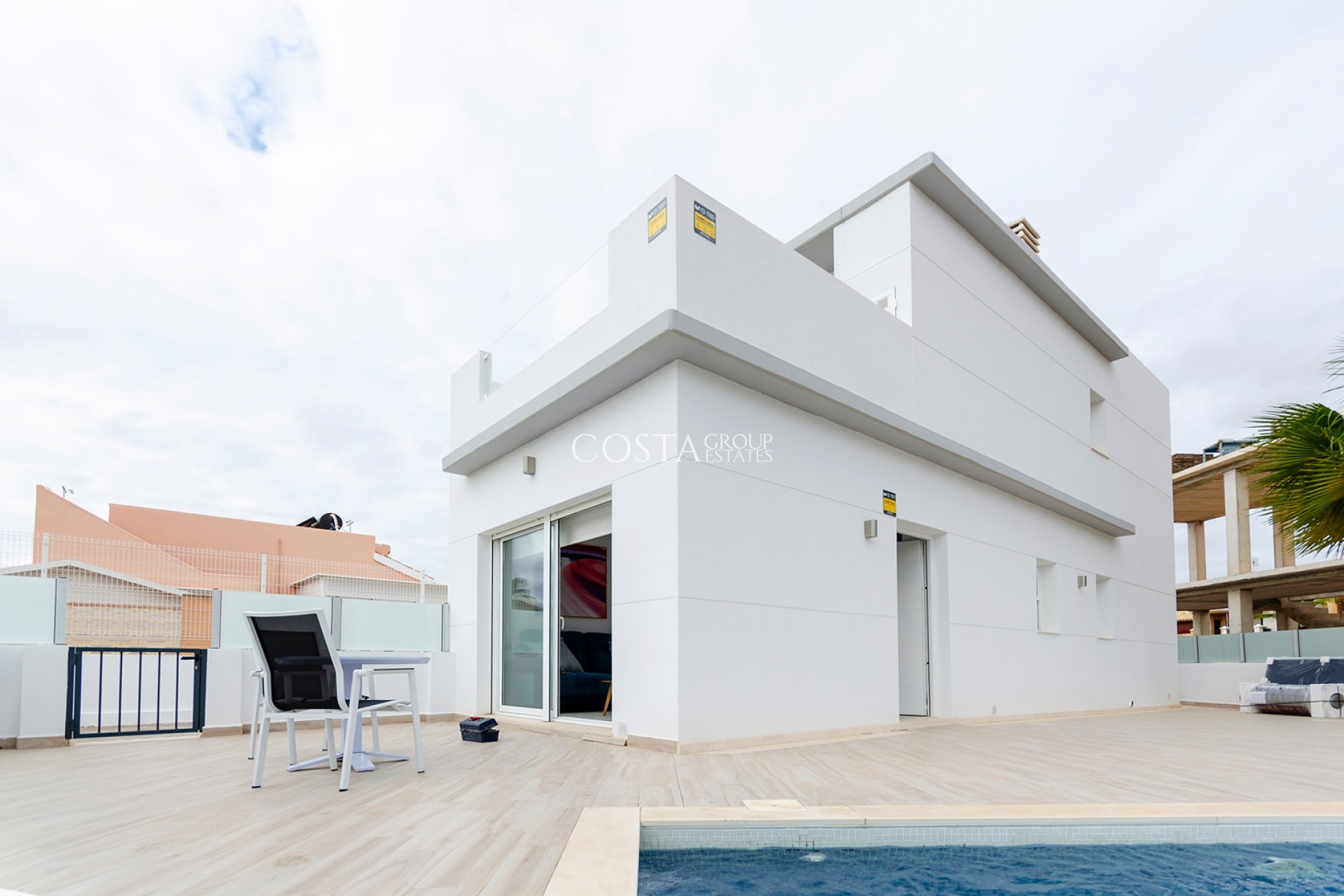 Neue Gebäude - Villa -
Torrevieja