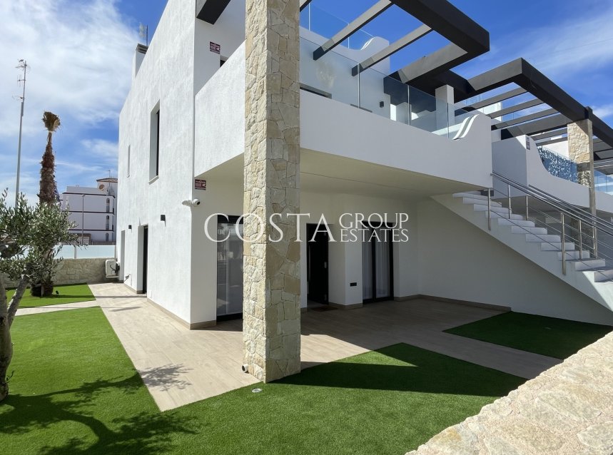 Neue Gebäude - Villa -
Torrevieja