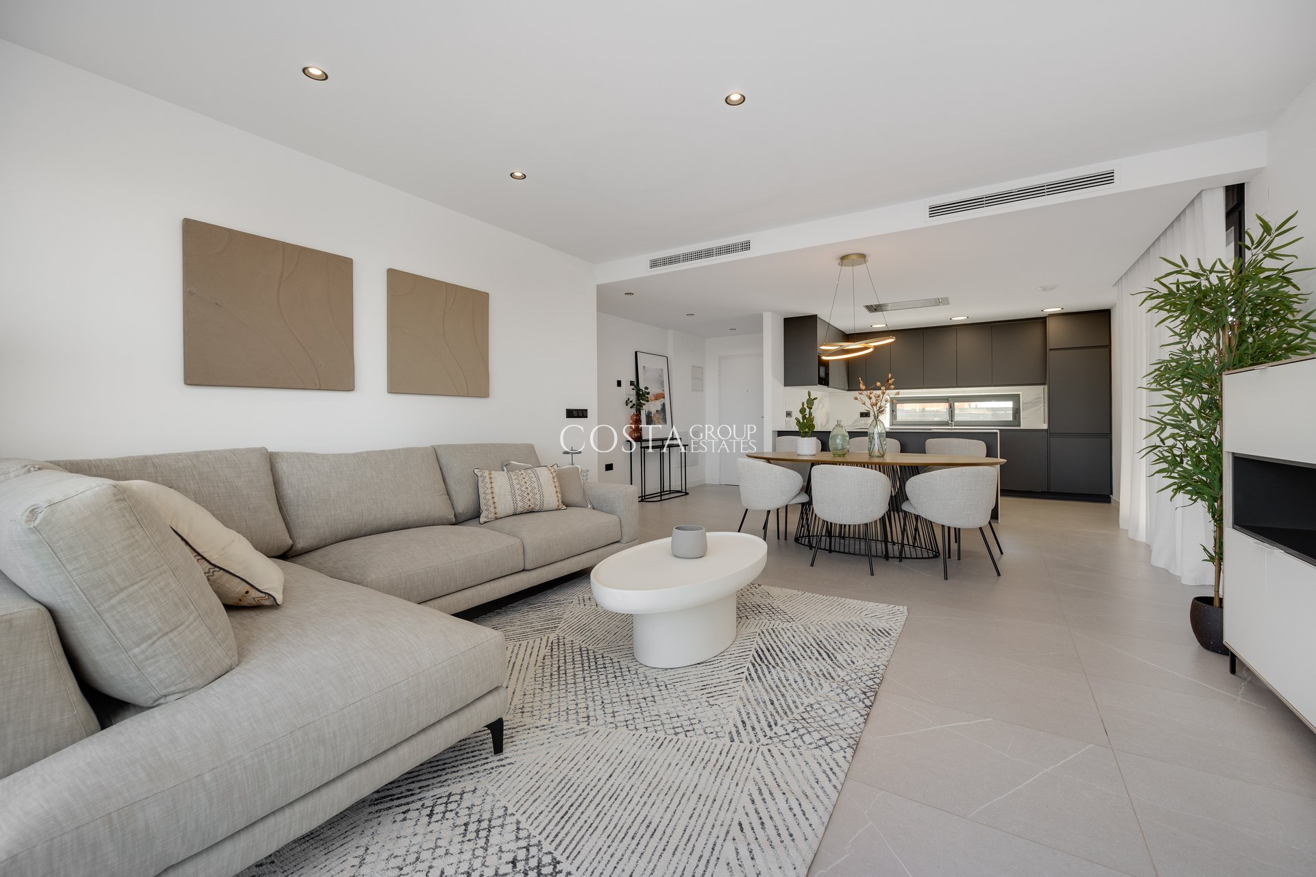 Neue Gebäude - Villa -
Torrevieja