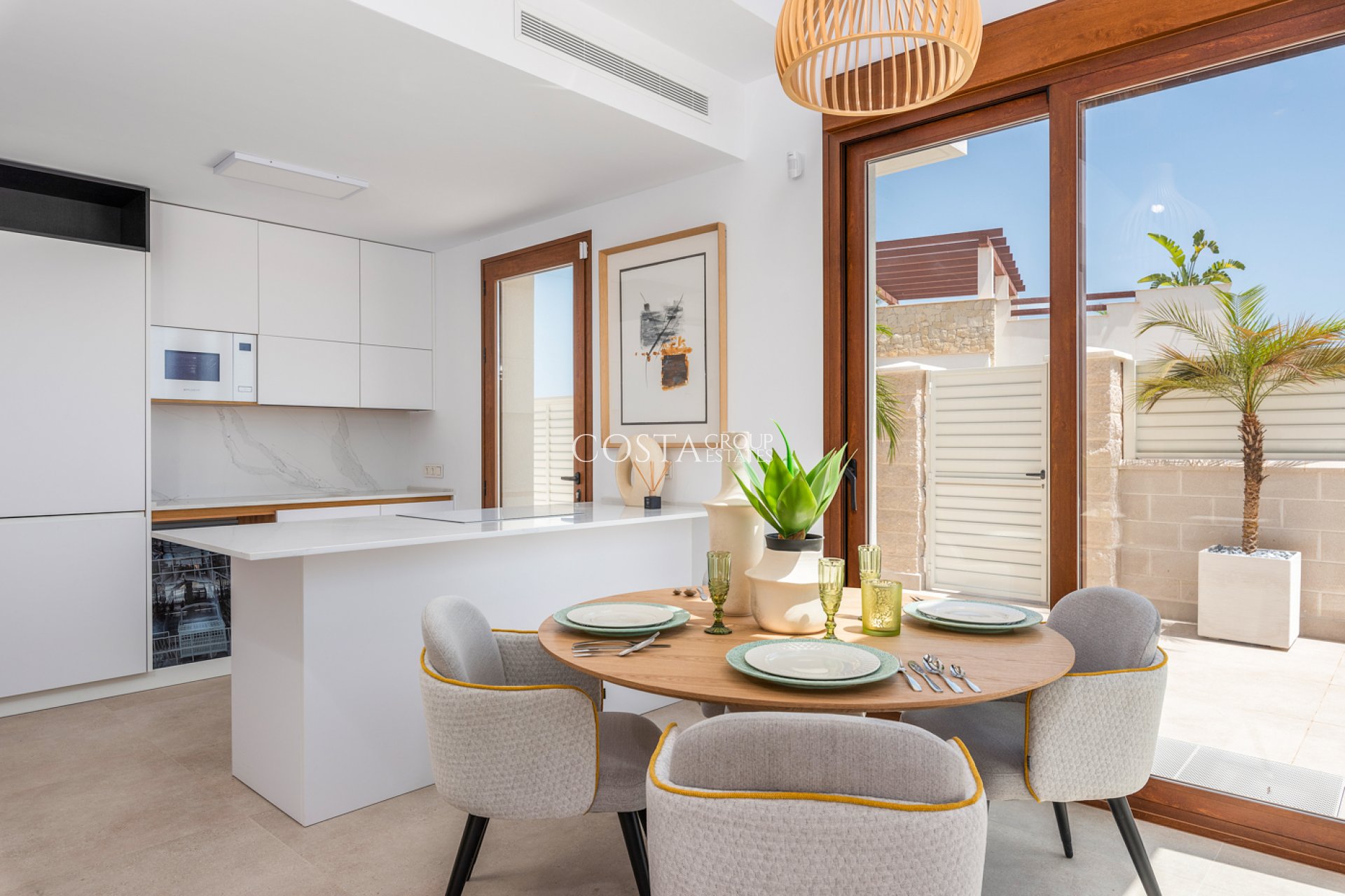 Neue Gebäude - Villa -
Vera