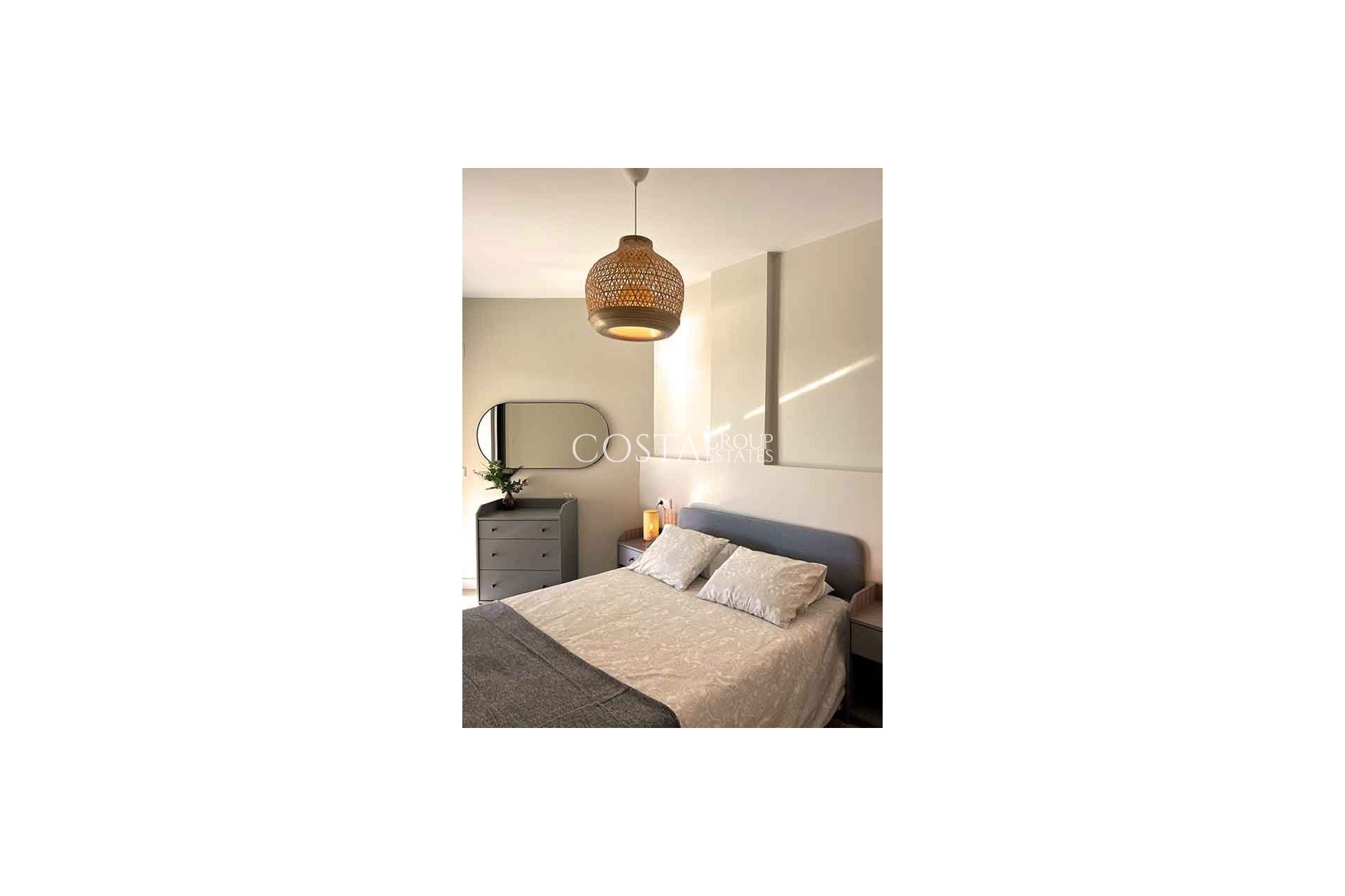 New Build - Apartments -
Almayate