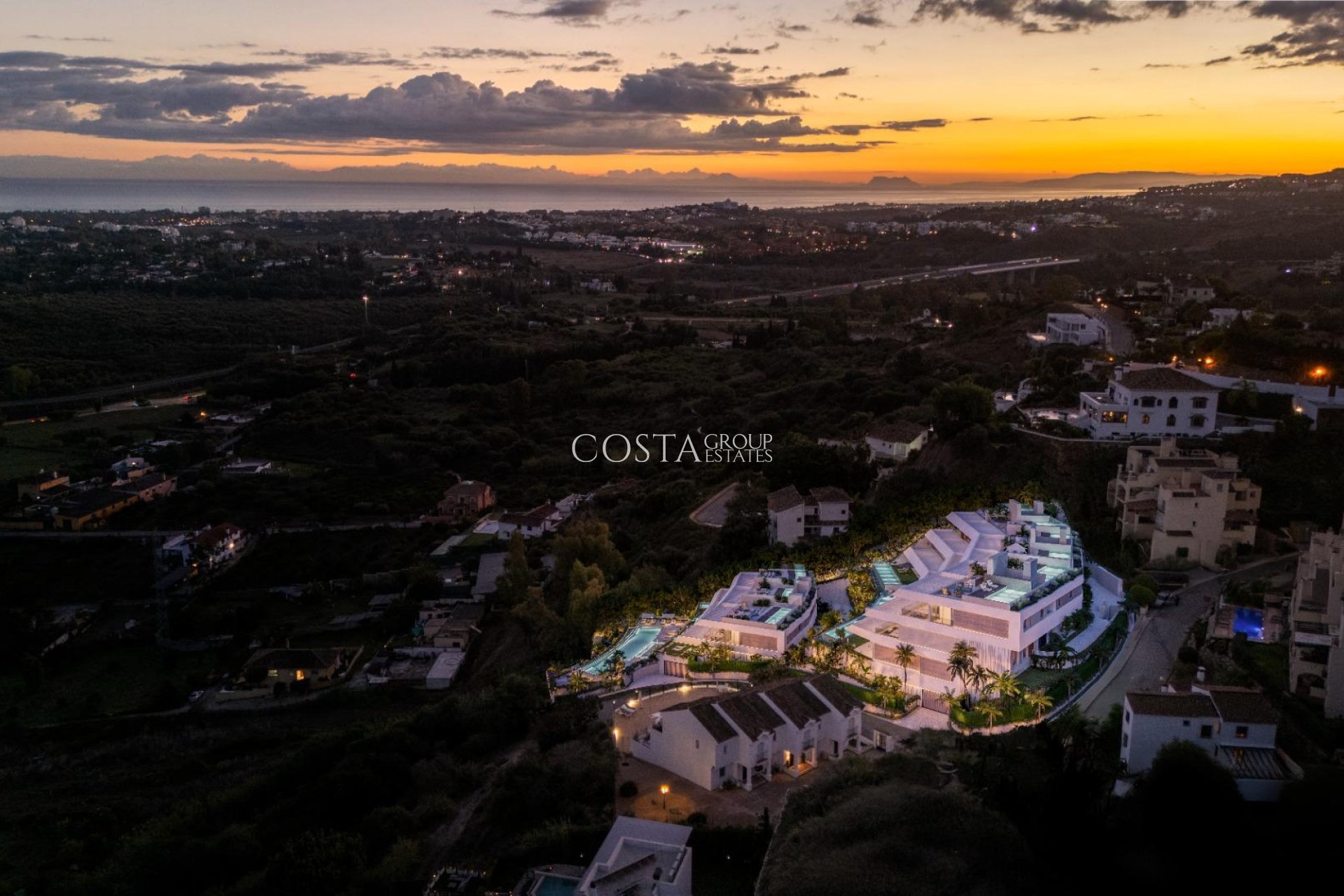 New Build - Apartments -
Benahavís - Urb. Puerto del Almendro