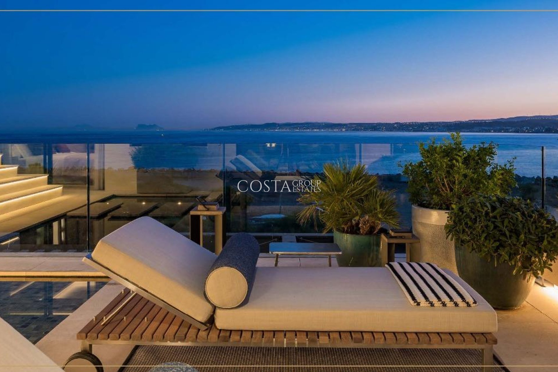 New Build - Apartments -
Estepona - Playa del Cristo