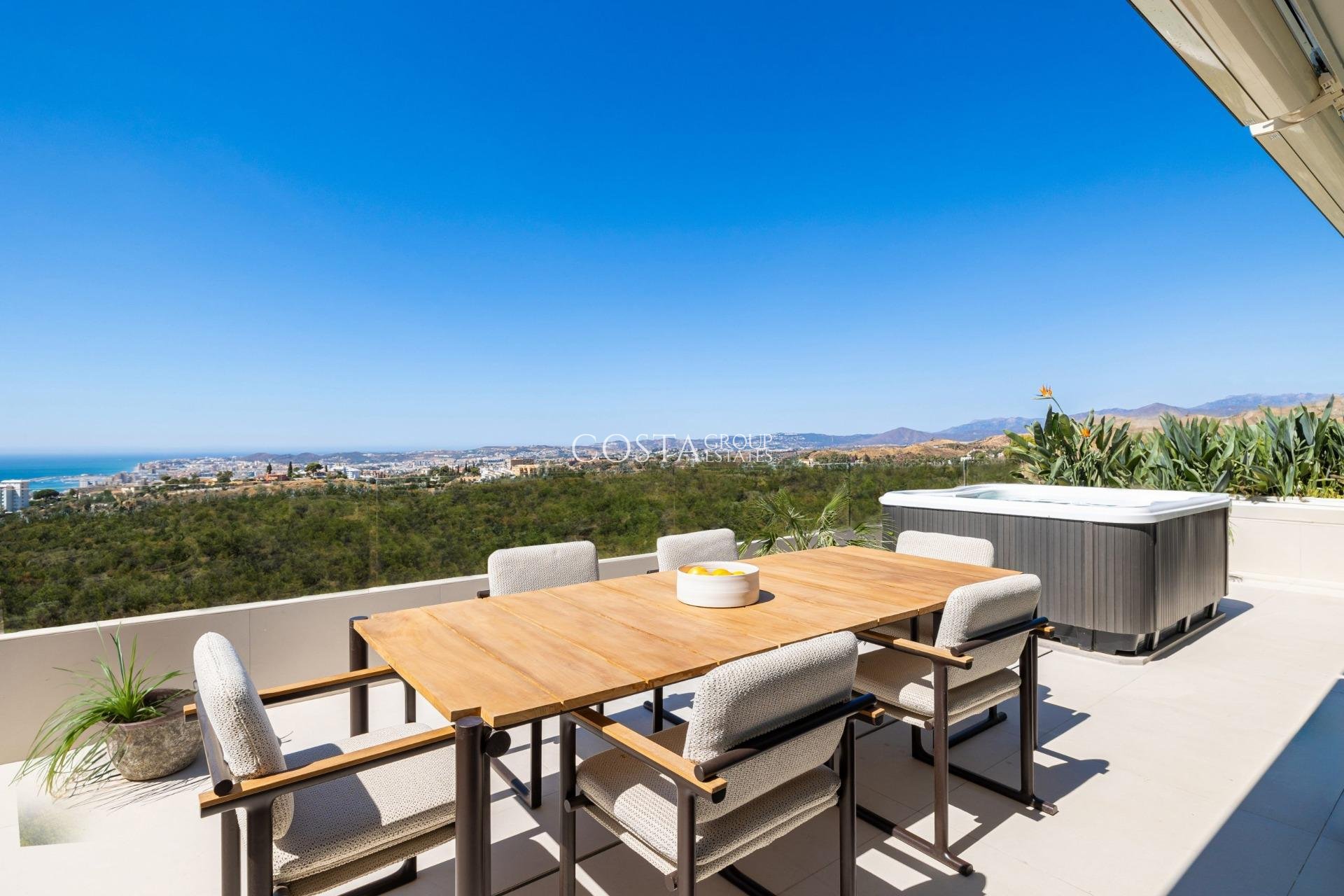 New Build - Apartments -
Fuengirola - Higueron