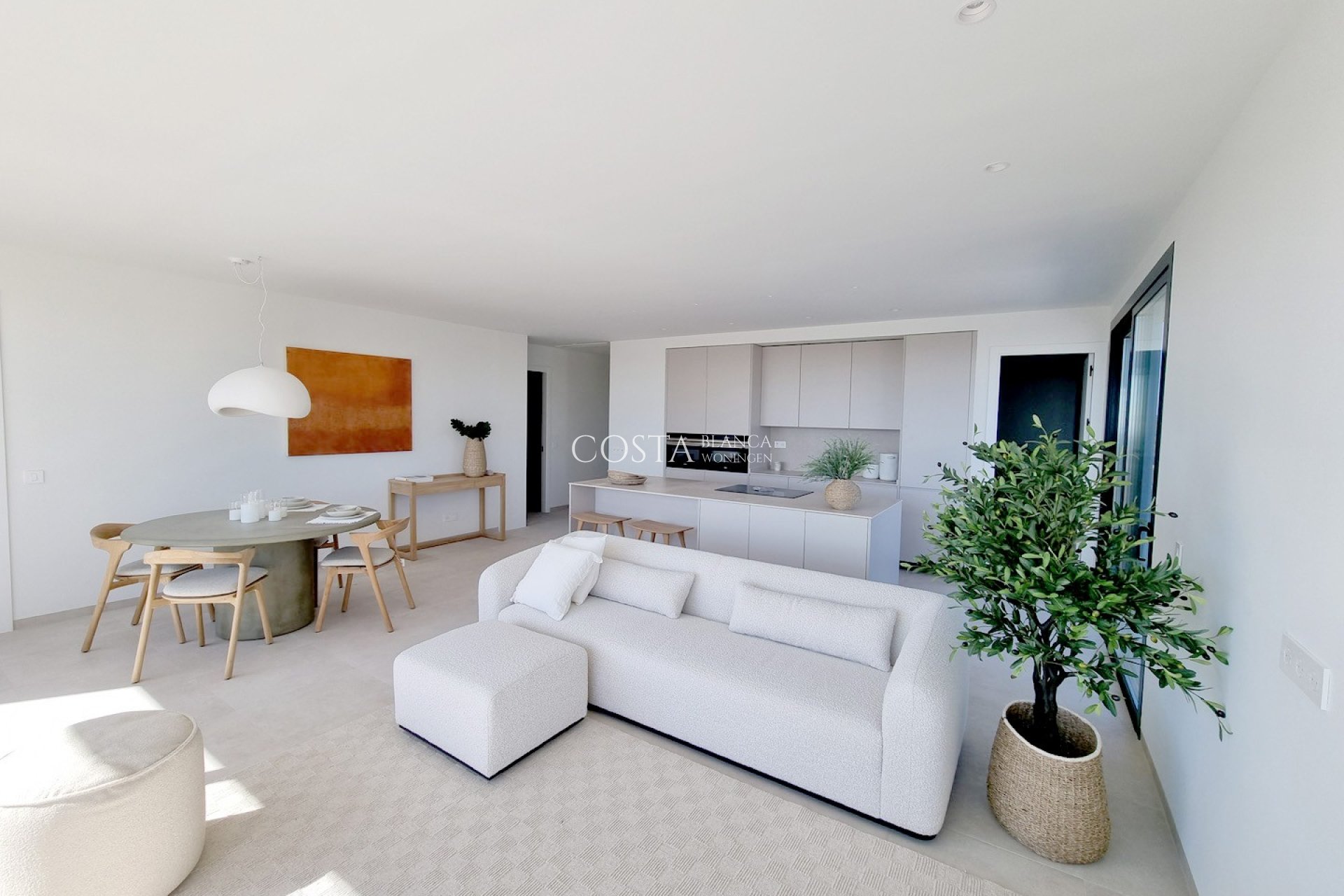 New Build - Apartments -
Las Colinas Golf and Country Club