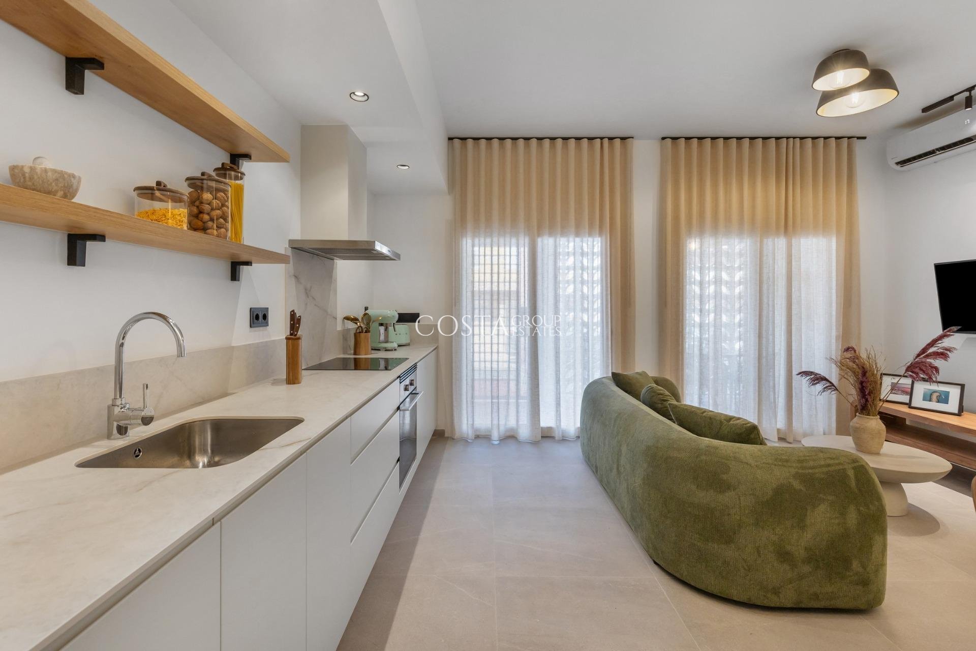 New Build - Apartments -
Torrevieja - Playa Los Naufragos