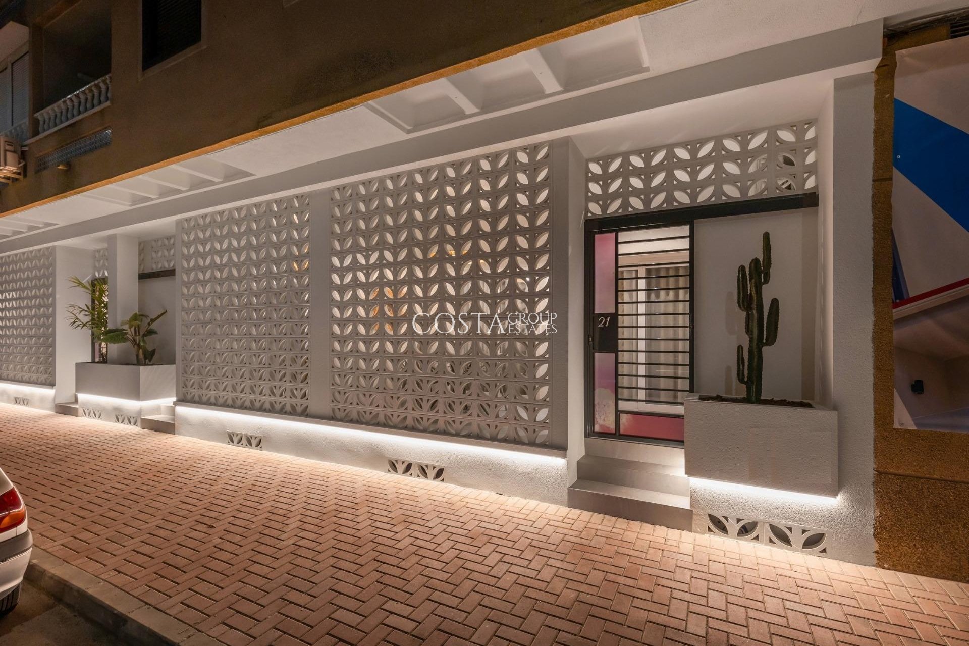 New Build - Apartments -
Torrevieja - Playa Los Naufragos