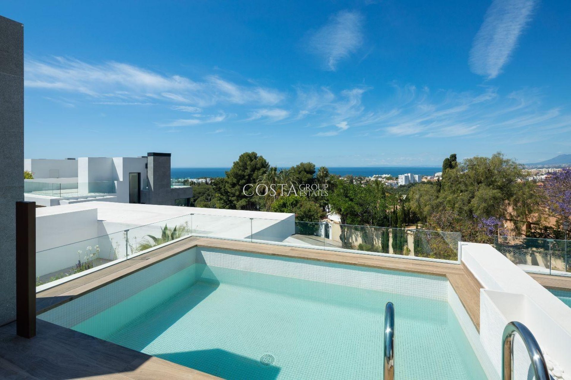 New Build - House -
Marbella - Rio Real Golf