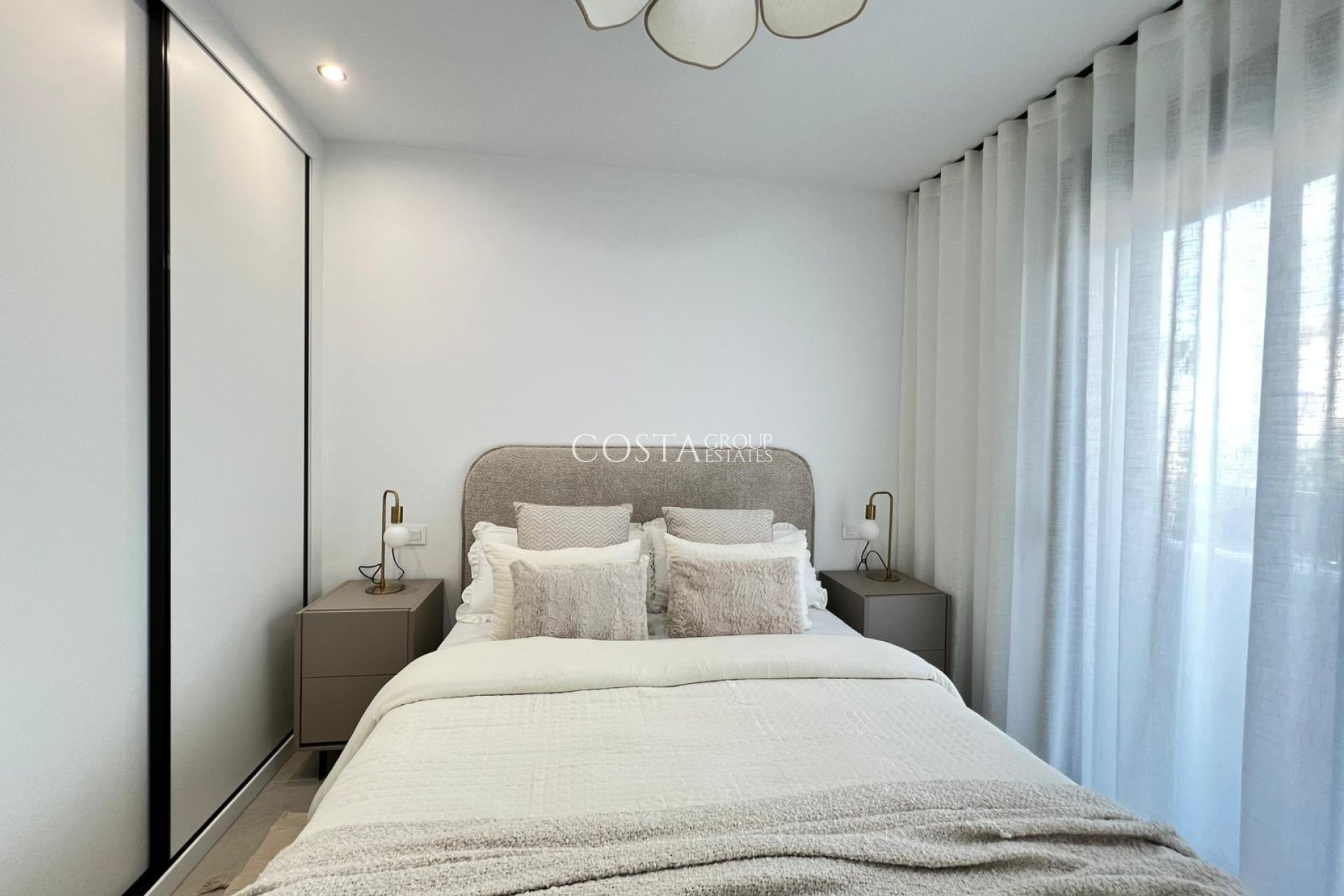 New Build - Villa -
Benferri