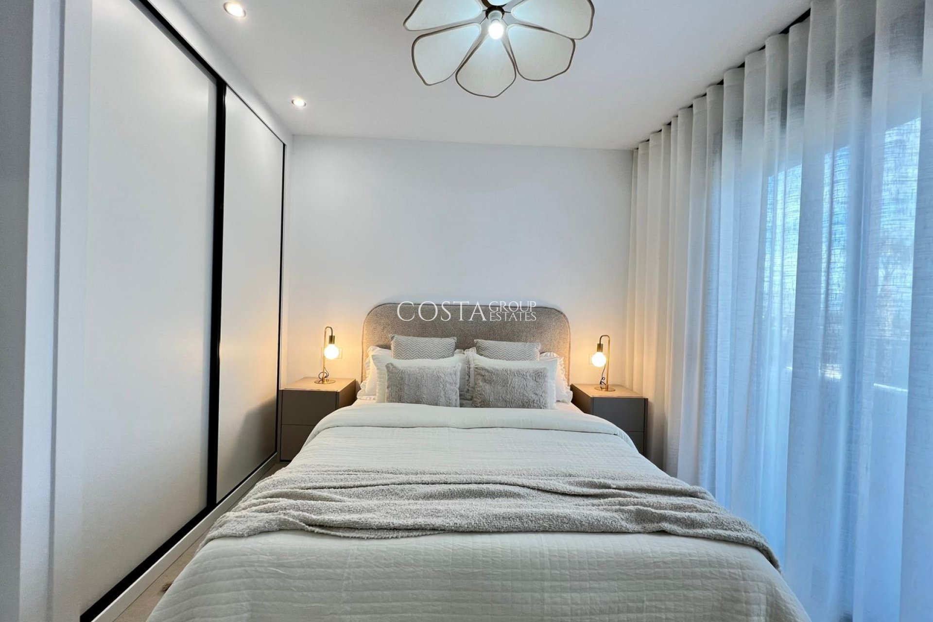 New Build - Villa -
Benferri