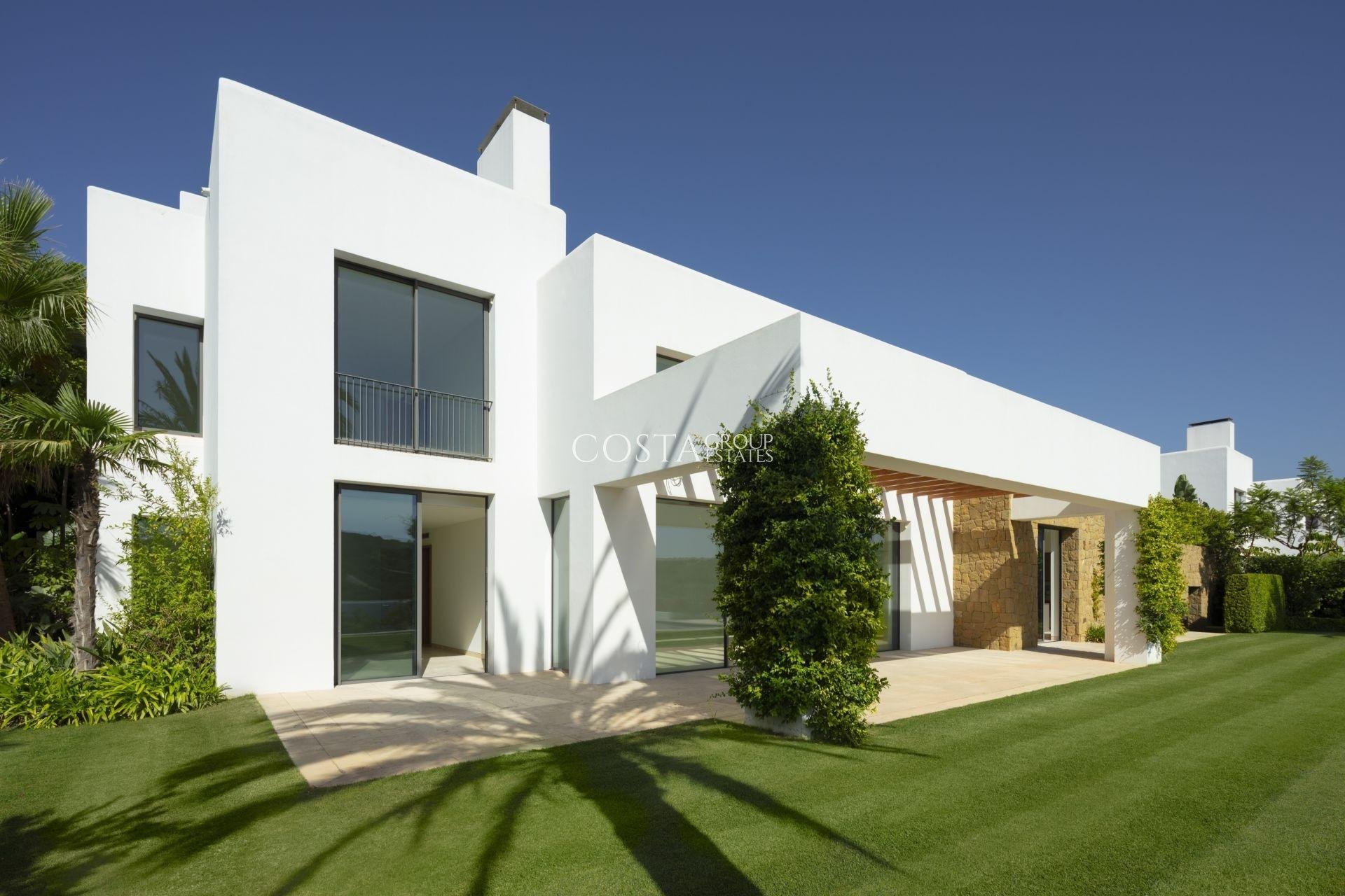 New Build - Villa -
Casares - Pedregales