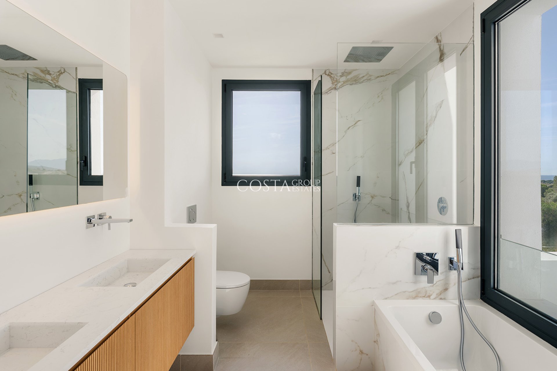 New Build - Villa -
Estepona