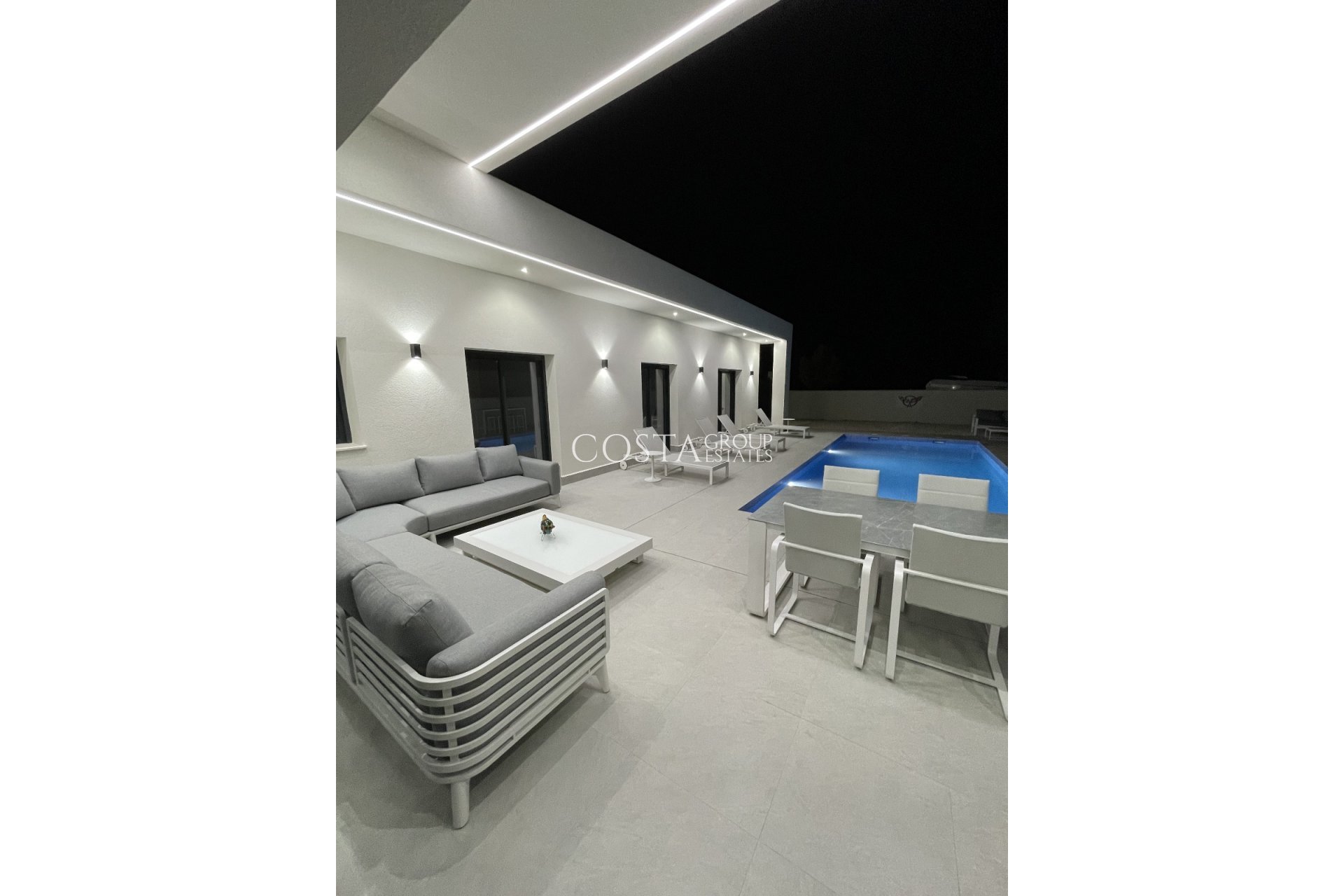 New Build - Villa -
La Romana