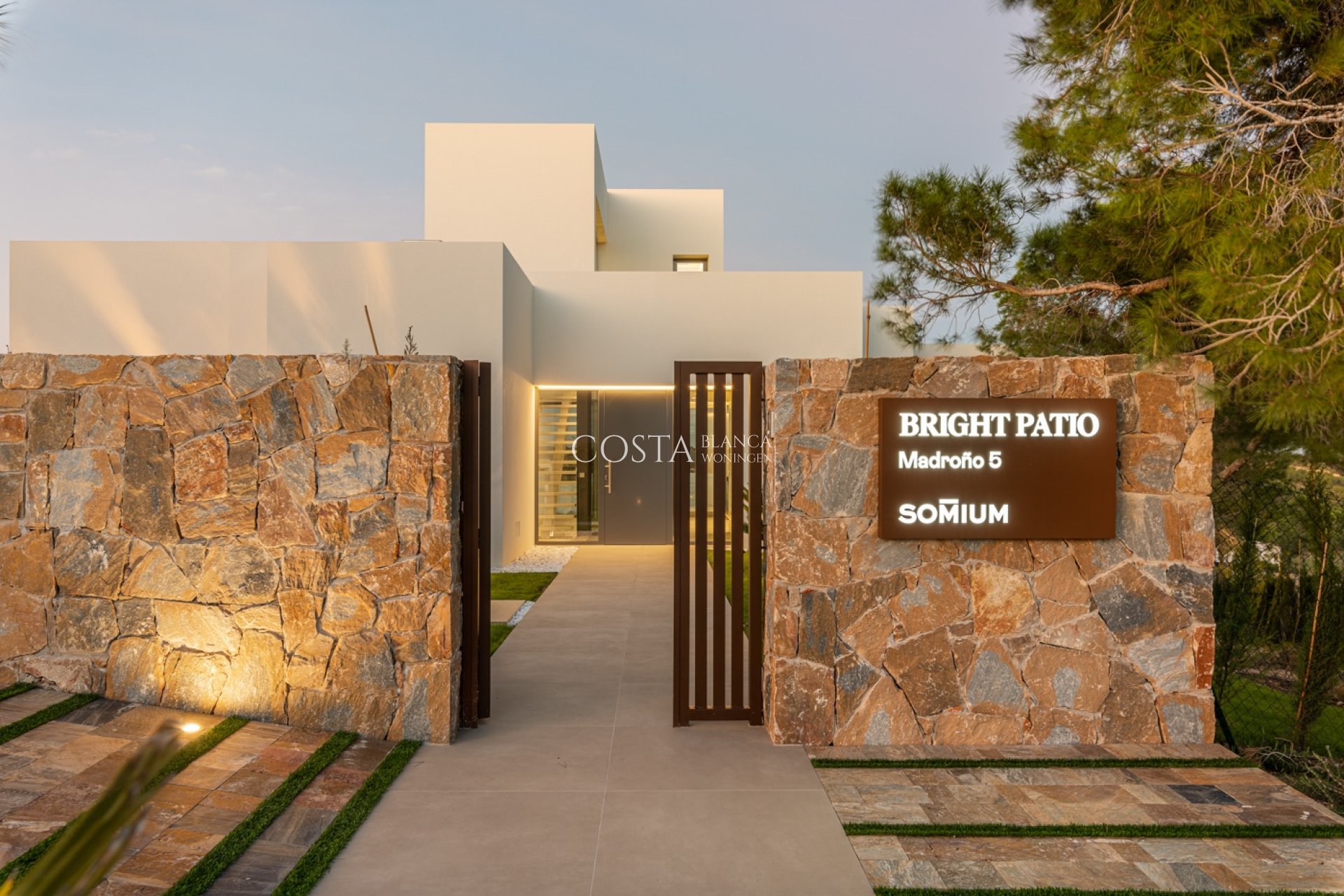 New Build - Villa -
Las Colinas Golf and Country Club