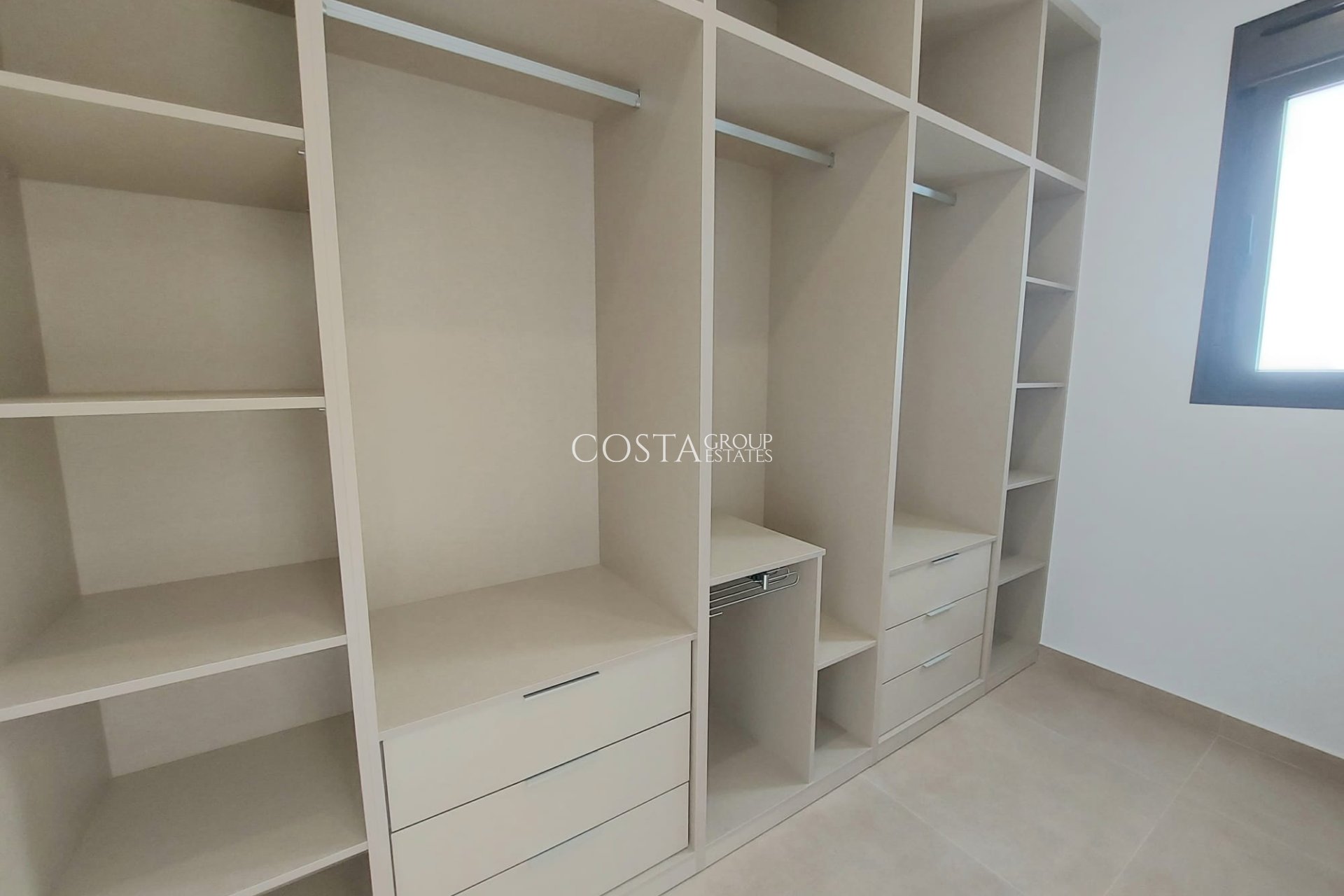 New Build - Villa -
Las Esperanzas