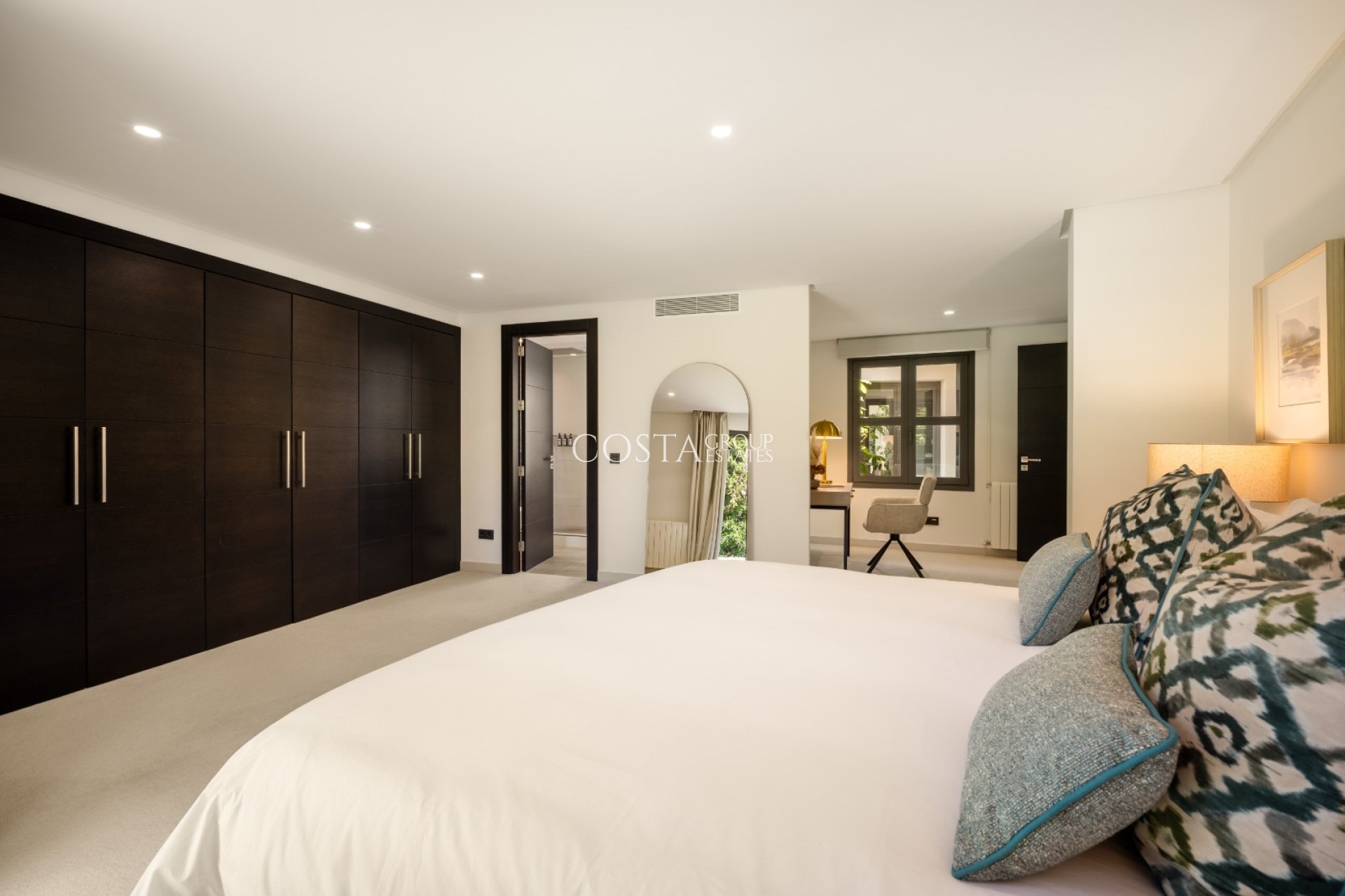 New Build - Villa -
Marbella