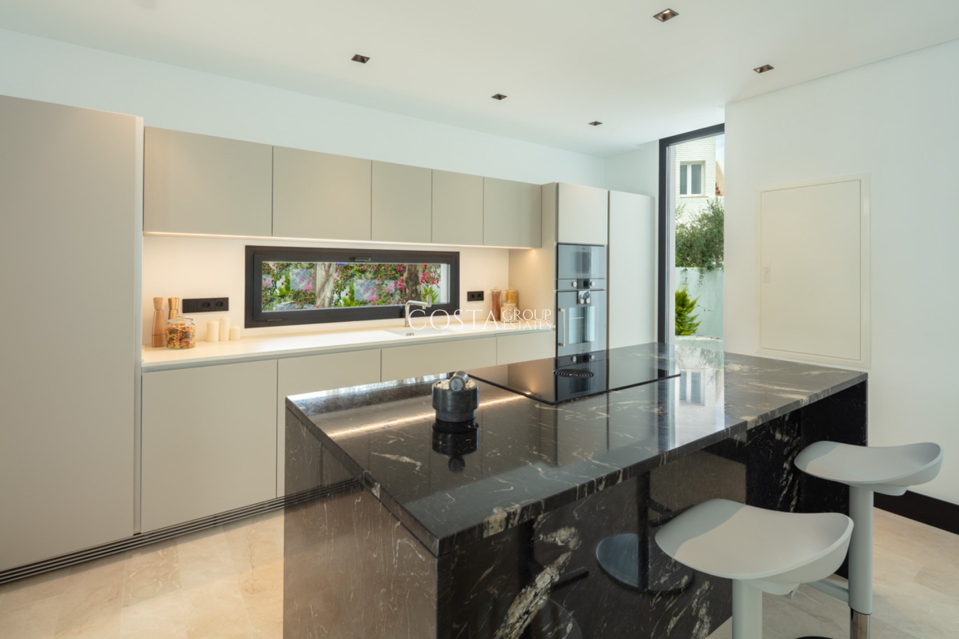 New Build - Villa -
Marbella