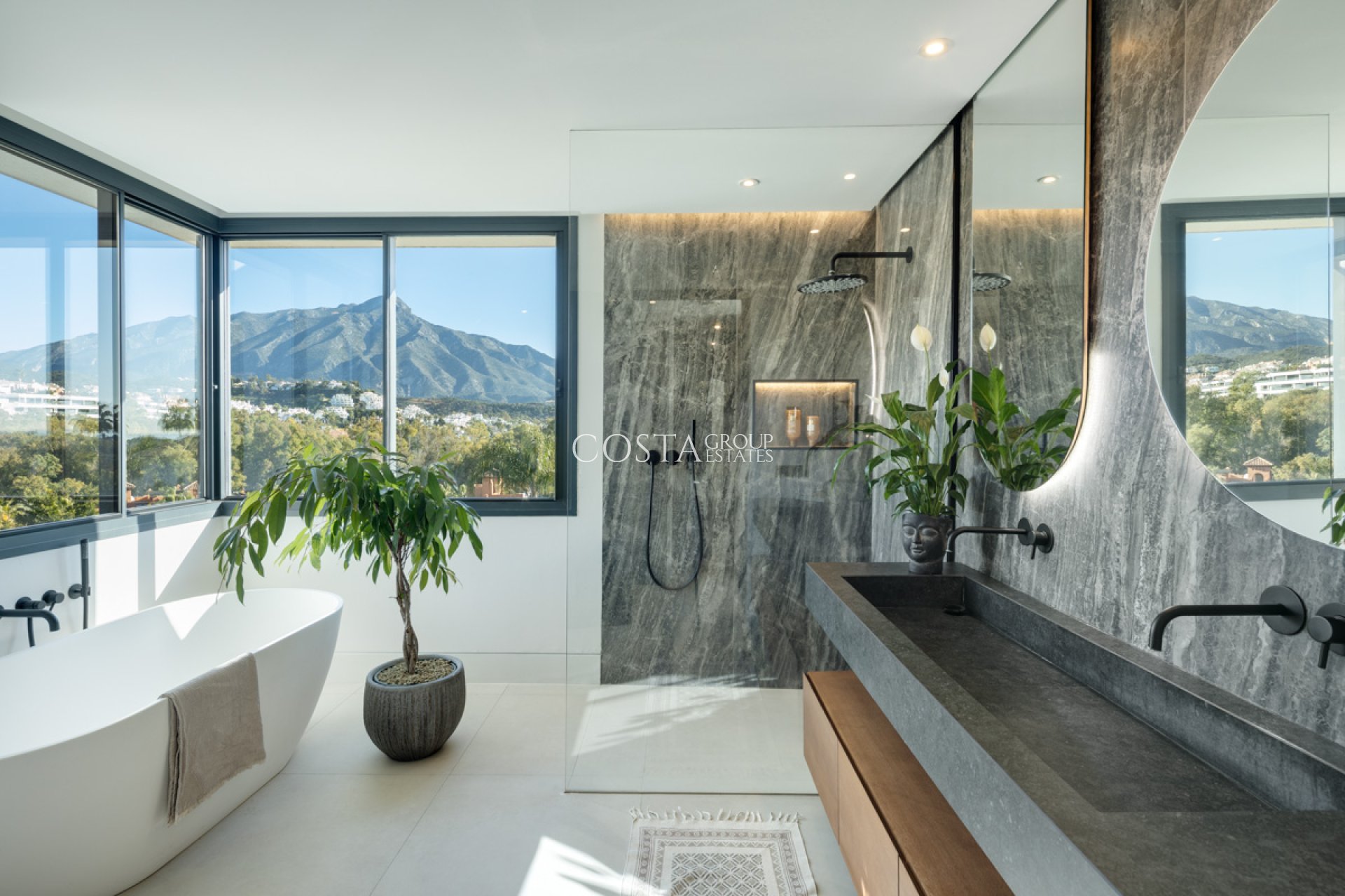 New Build - Villa -
Marbella