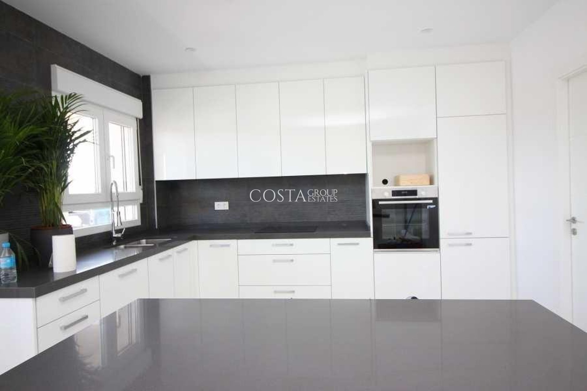 New Build - Villa -
Pinoso