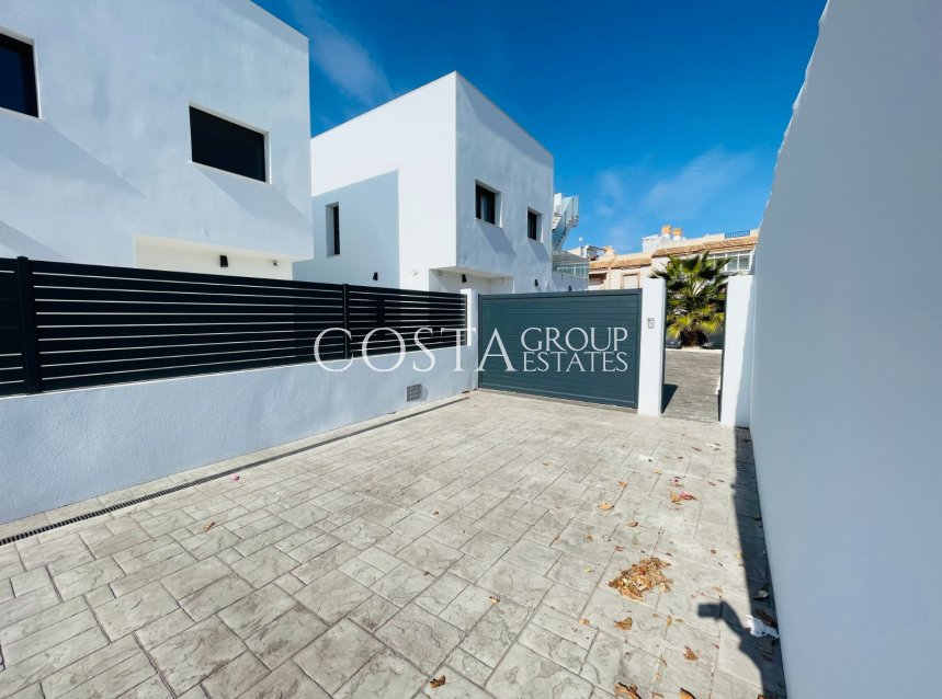 New Build - Villa -
Torrevieja