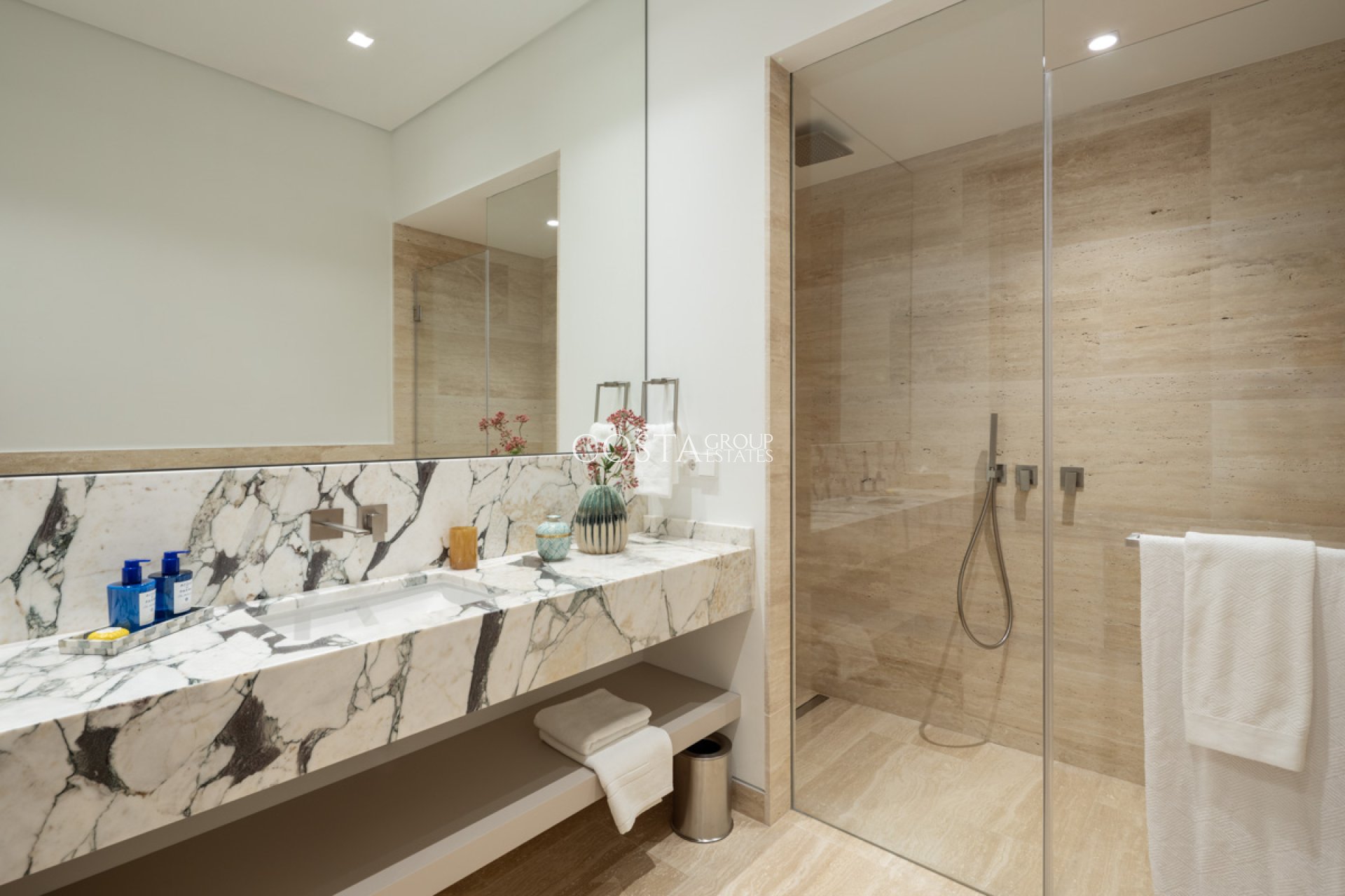 Nieuwbouw Woningen - Villa -
Benahavís