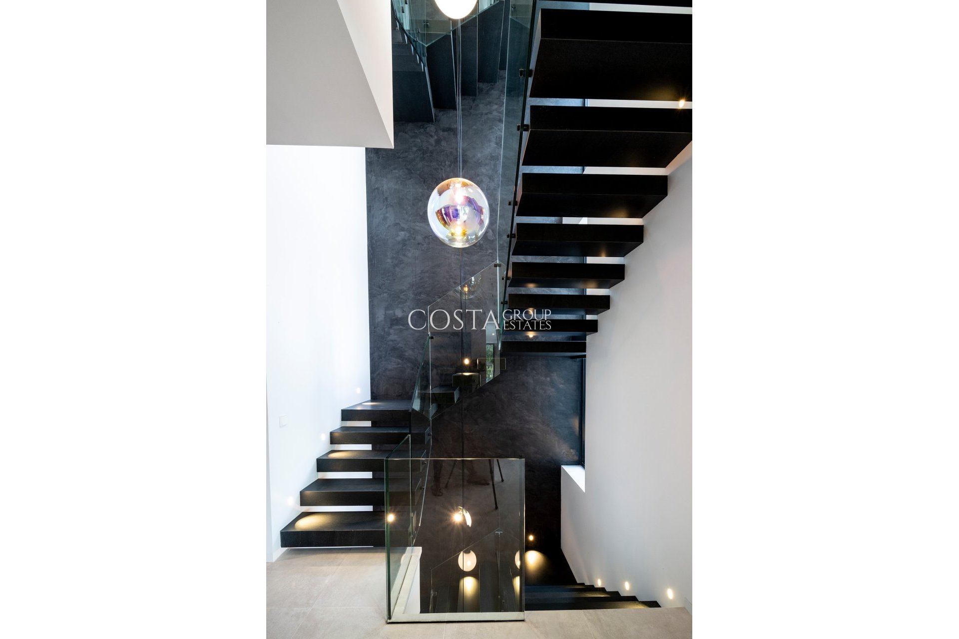 Nieuwbouw Woningen - Villa -
Benahavís