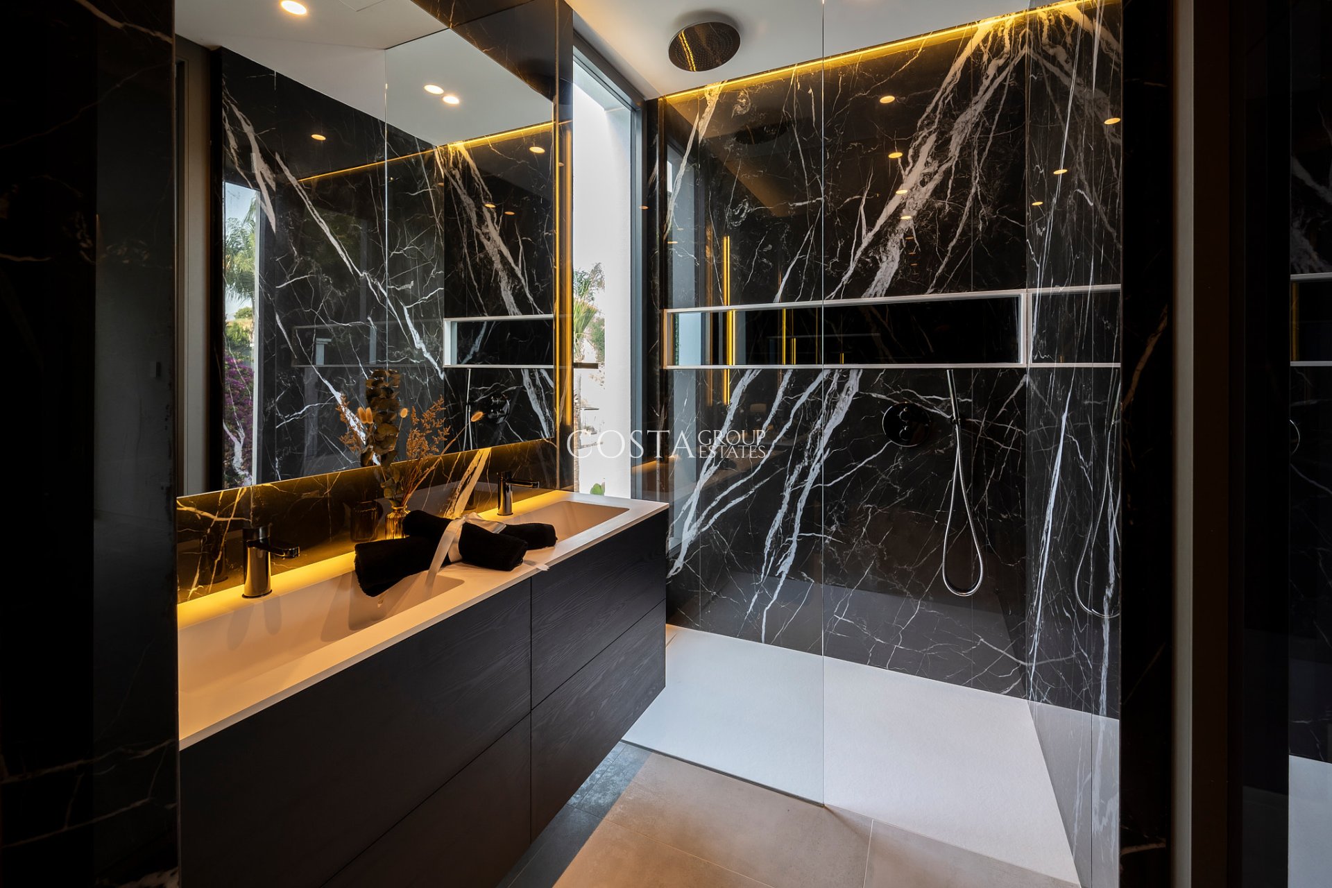 Nieuwbouw Woningen - Villa -
Benahavís